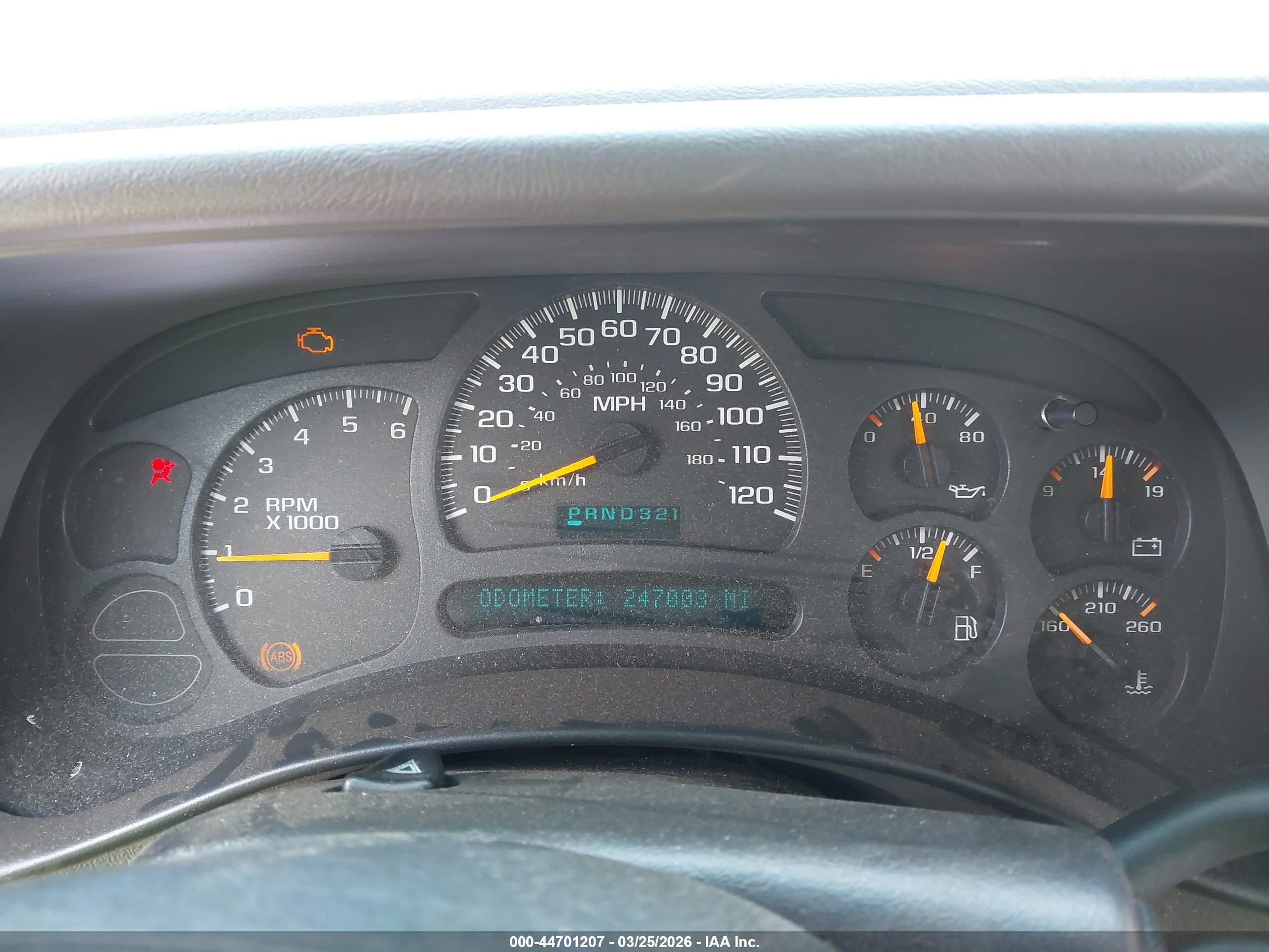 CHEVROLET SILVERADO image 7