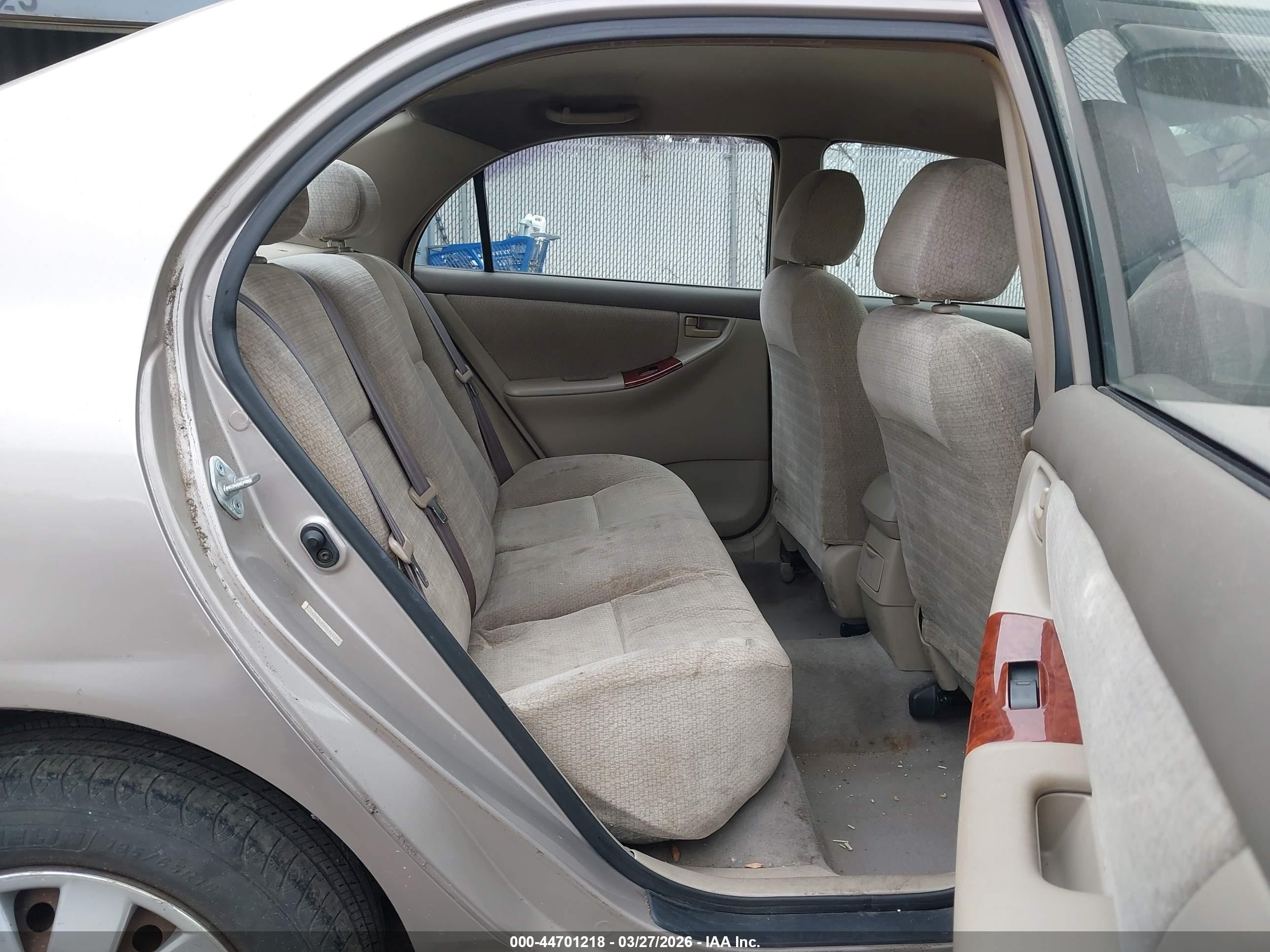 TOYOTA COROLLA image 8