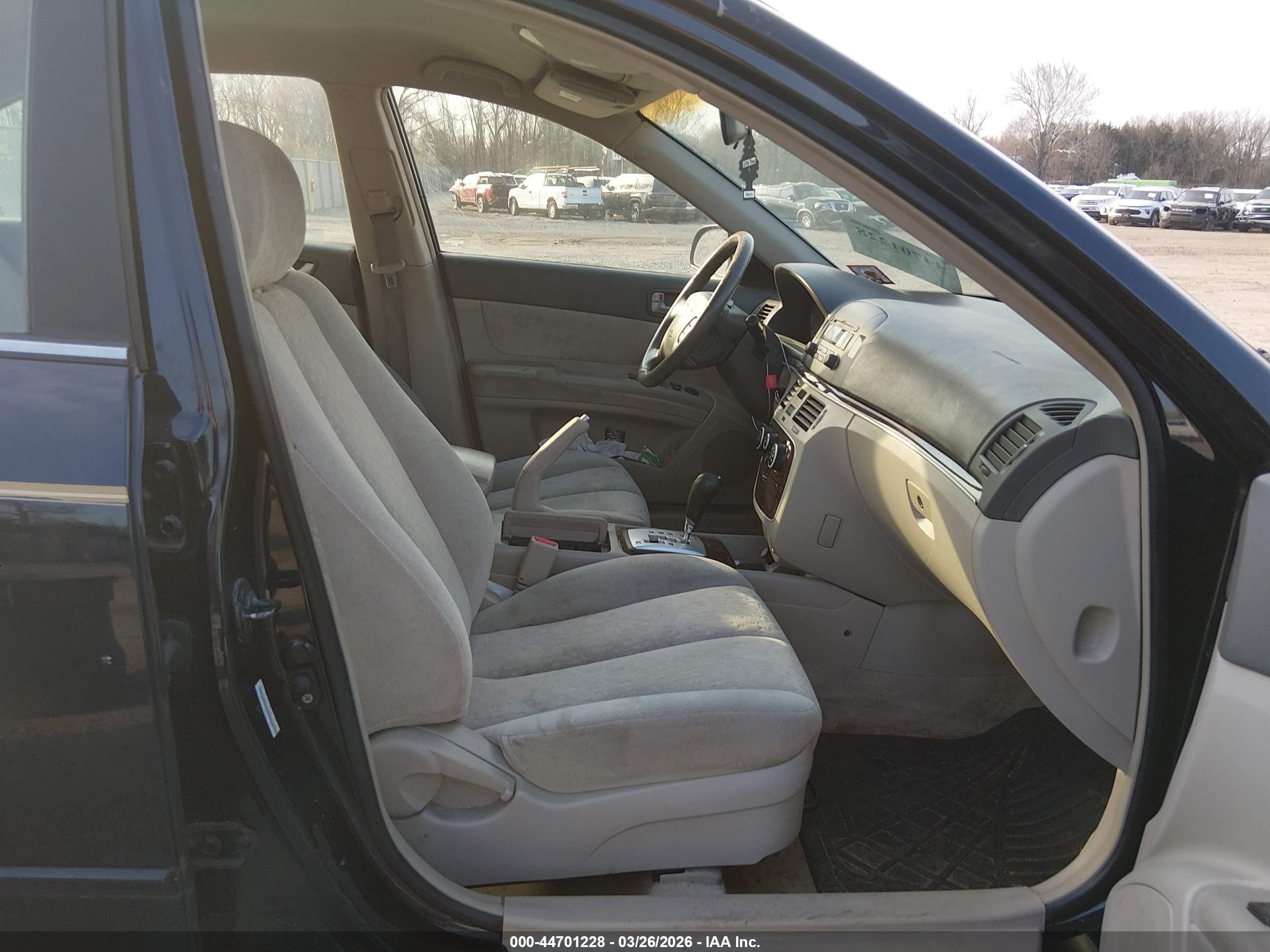 HYUNDAI SONATA image 5