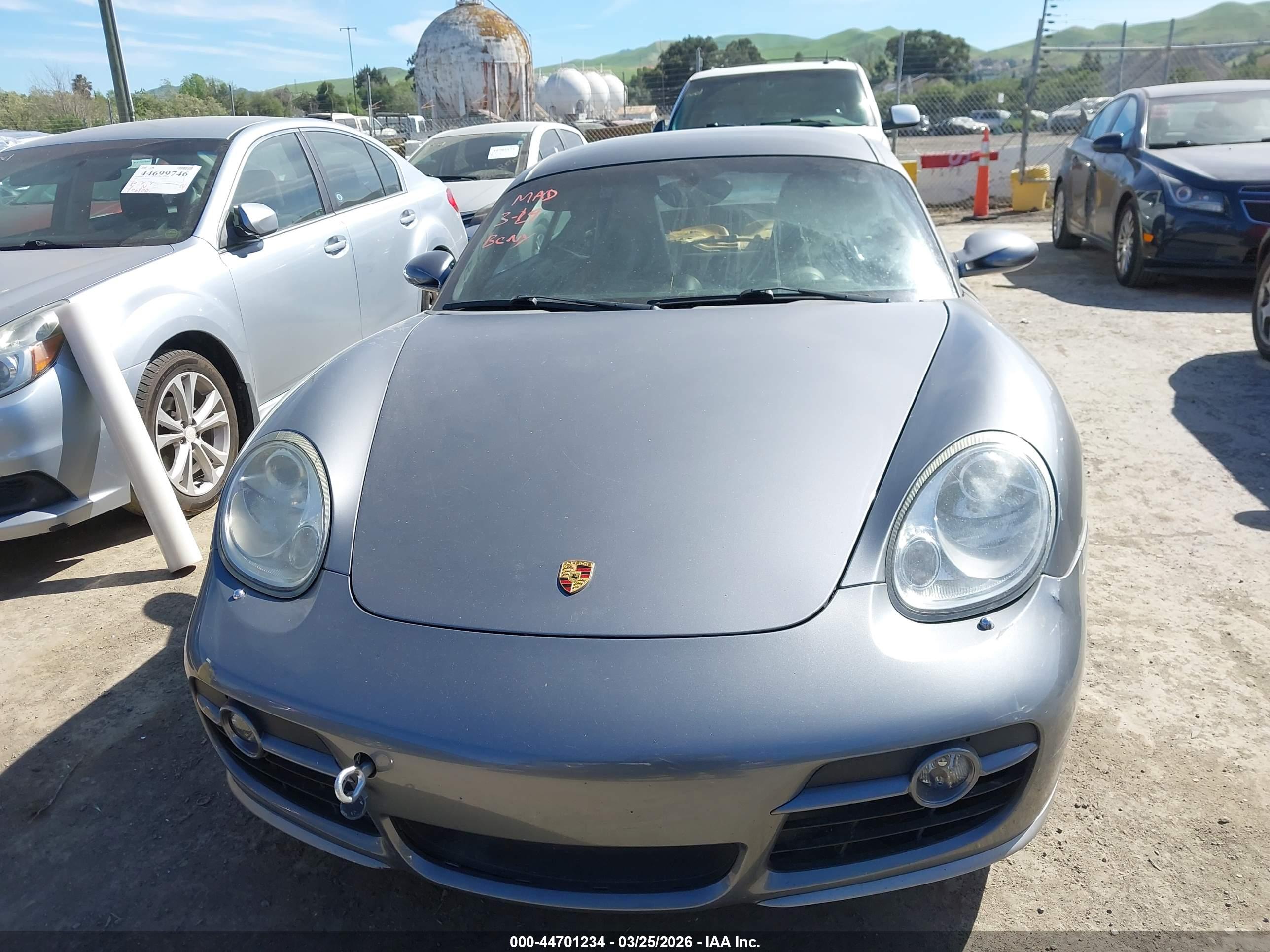 PORSCHE CAYMAN image 6