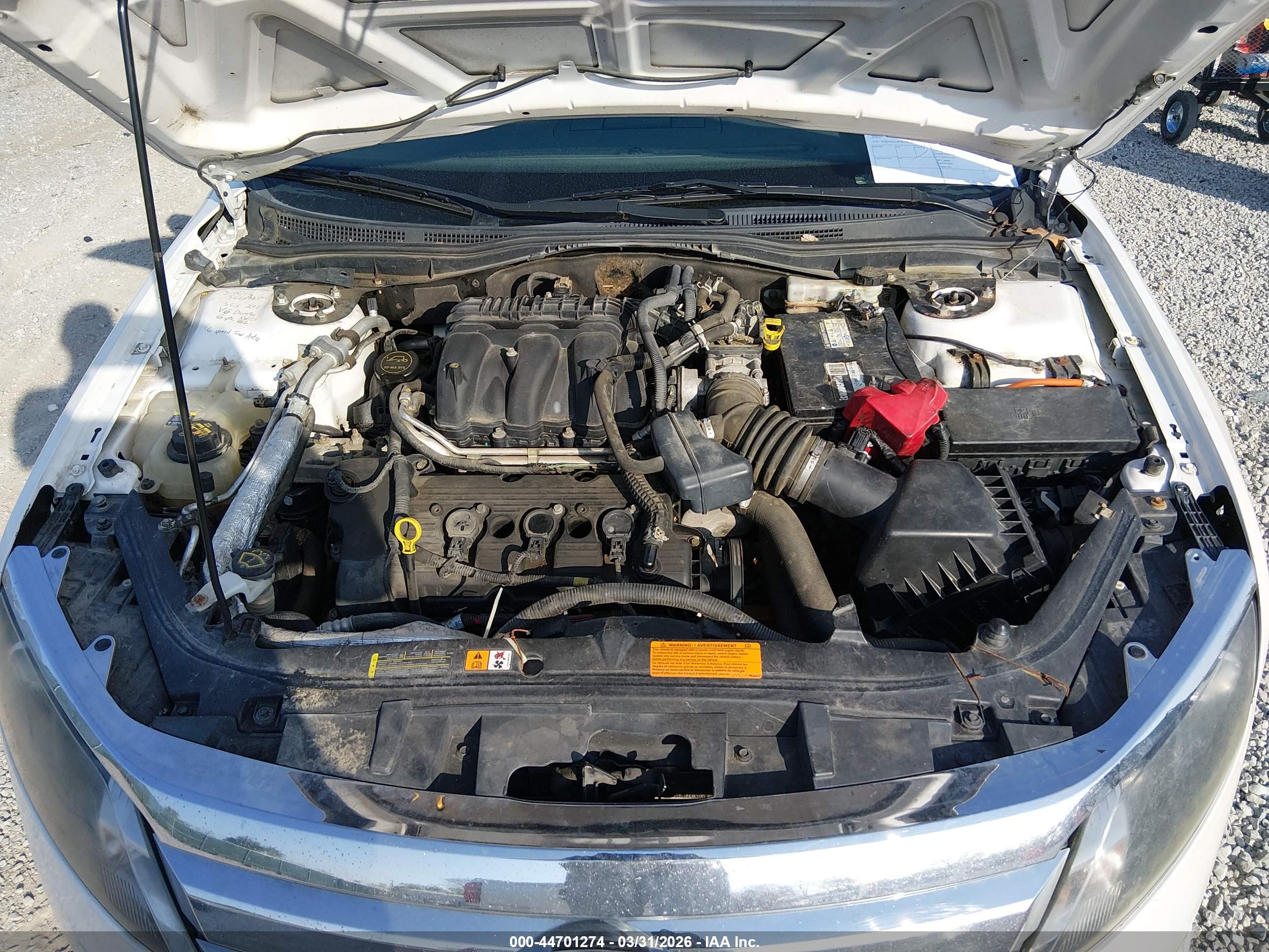 FORD FUSION image 10
