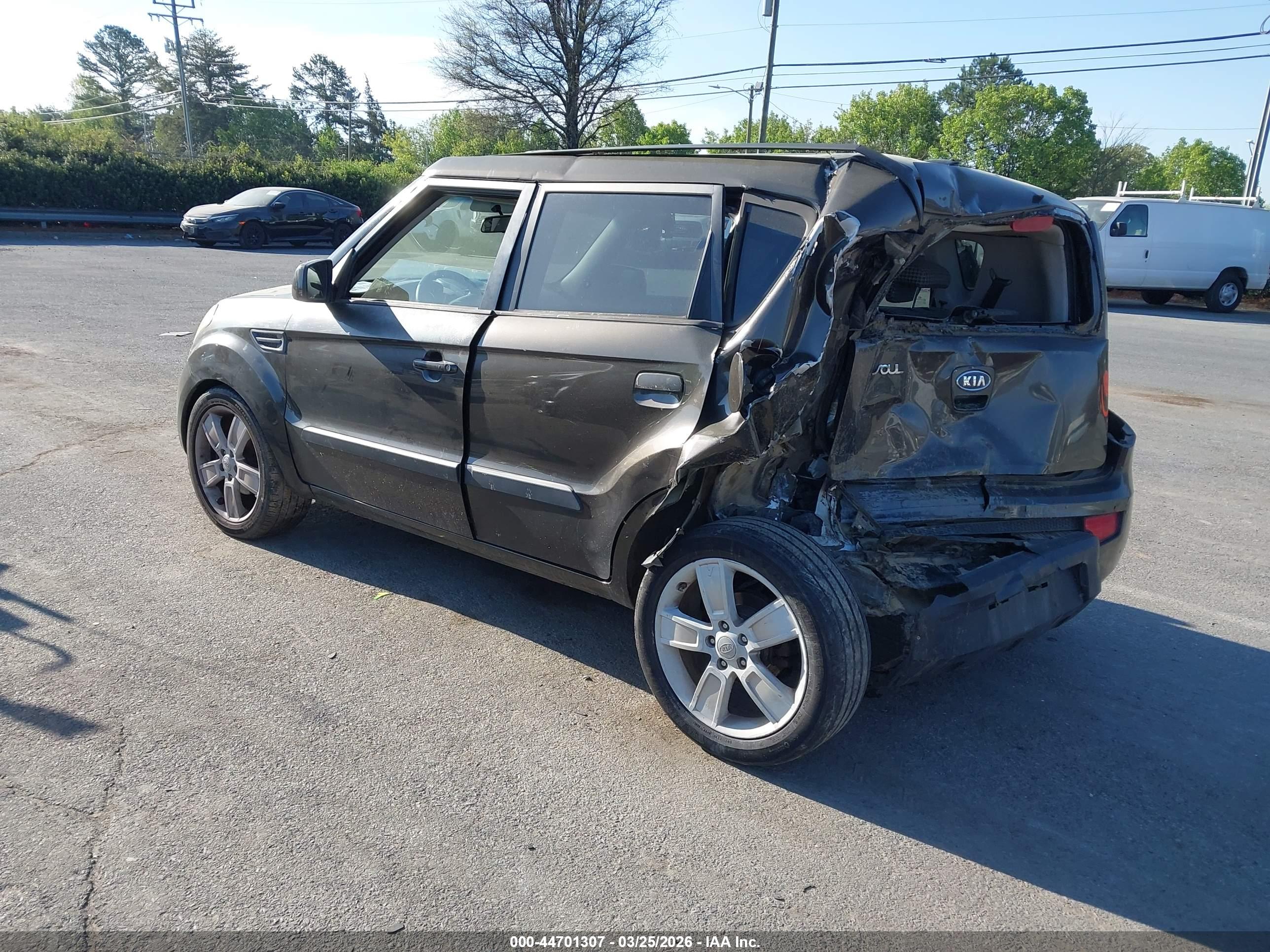 KIA SOUL image 3