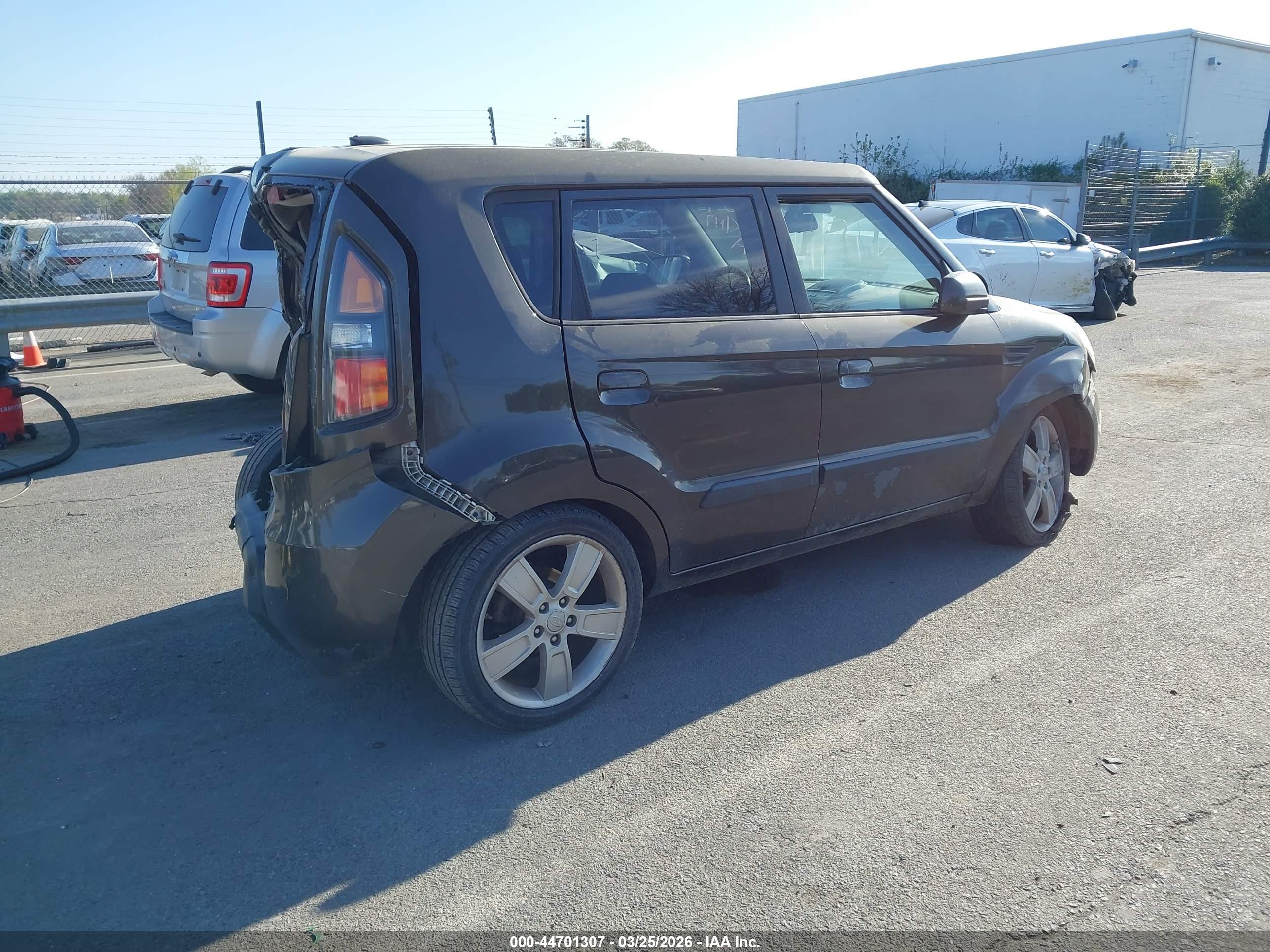 KIA SOUL image 4