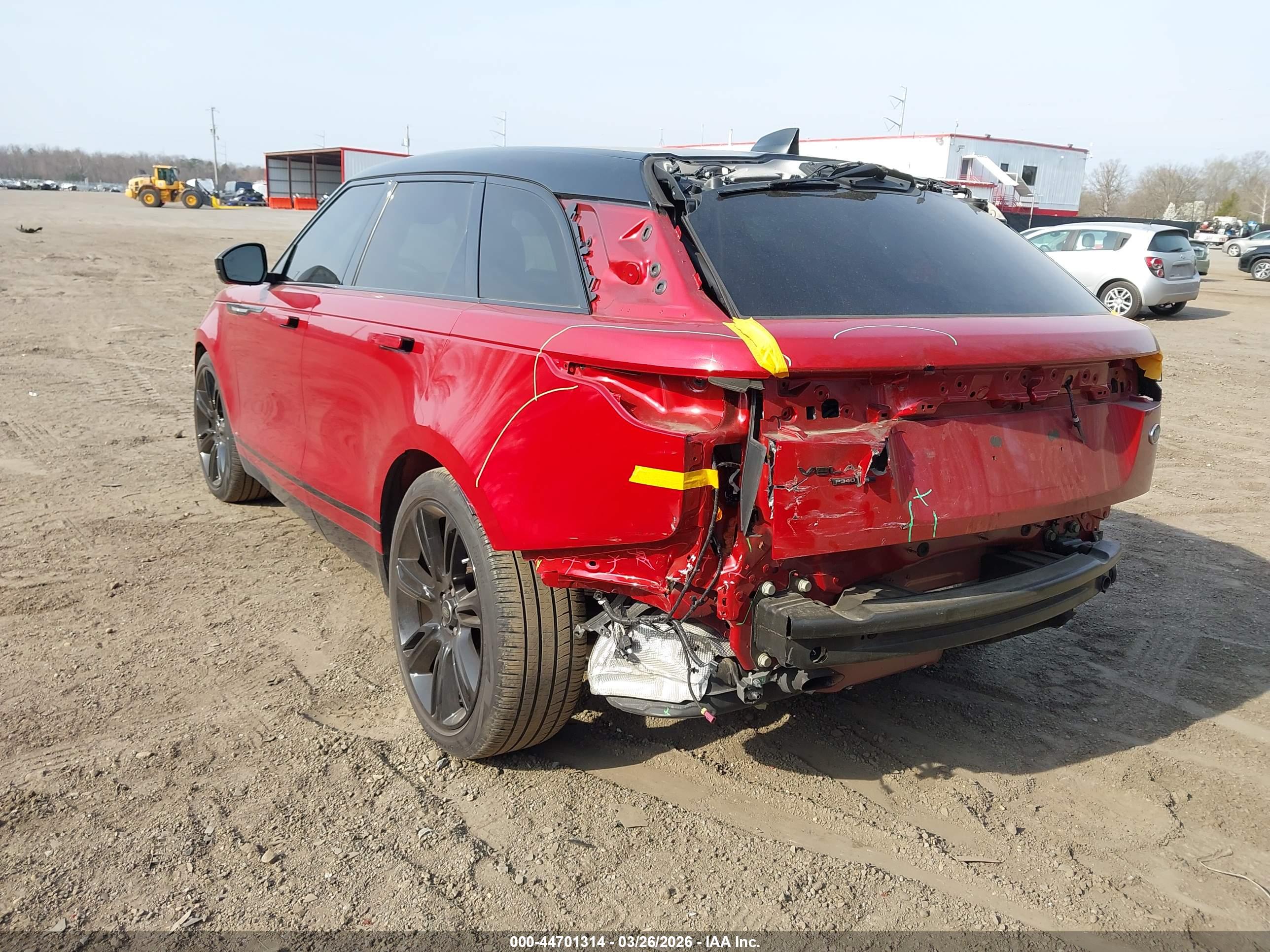 LAND ROVER image 3