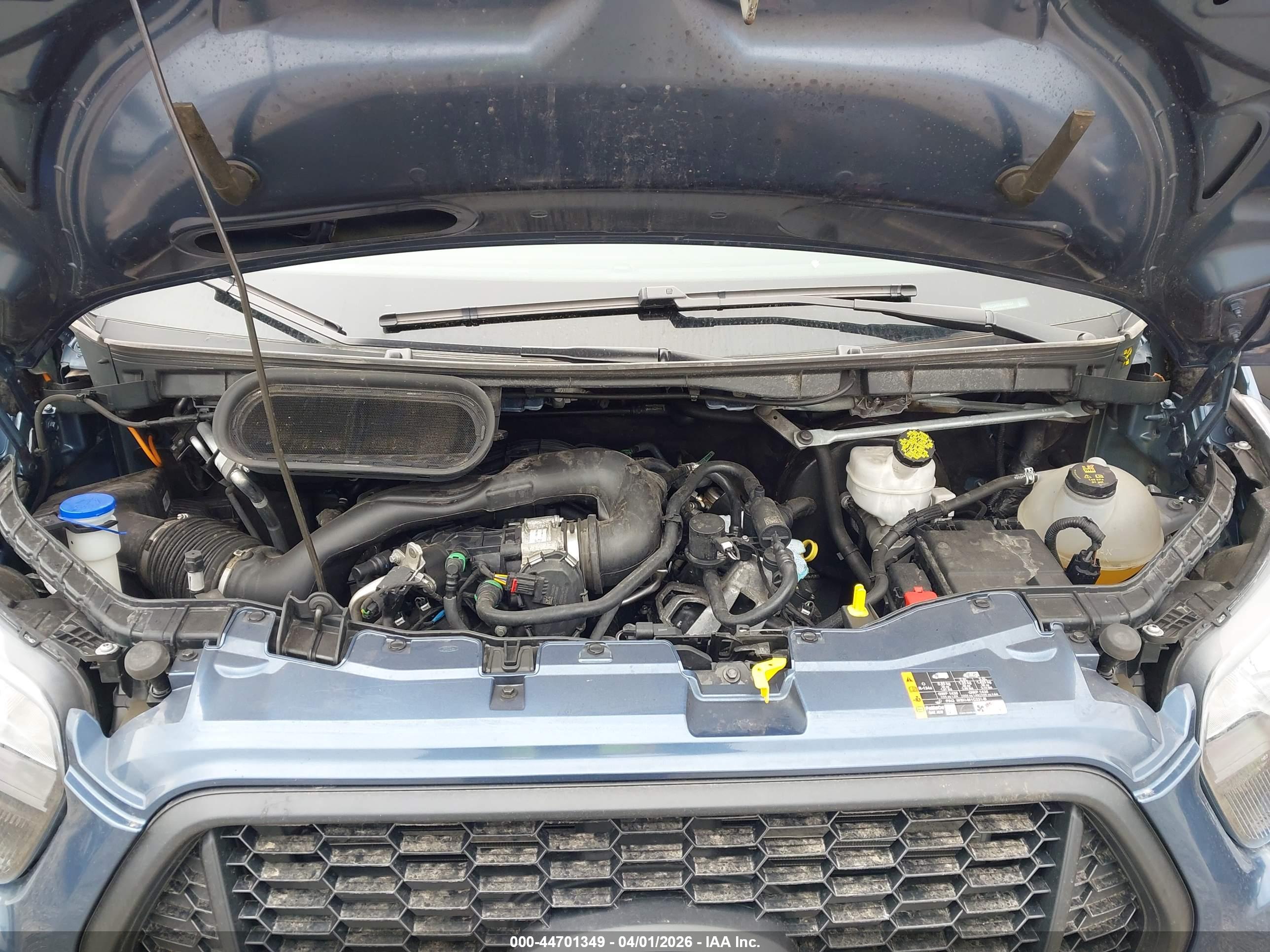 FORD TRANSIT-250 image 10