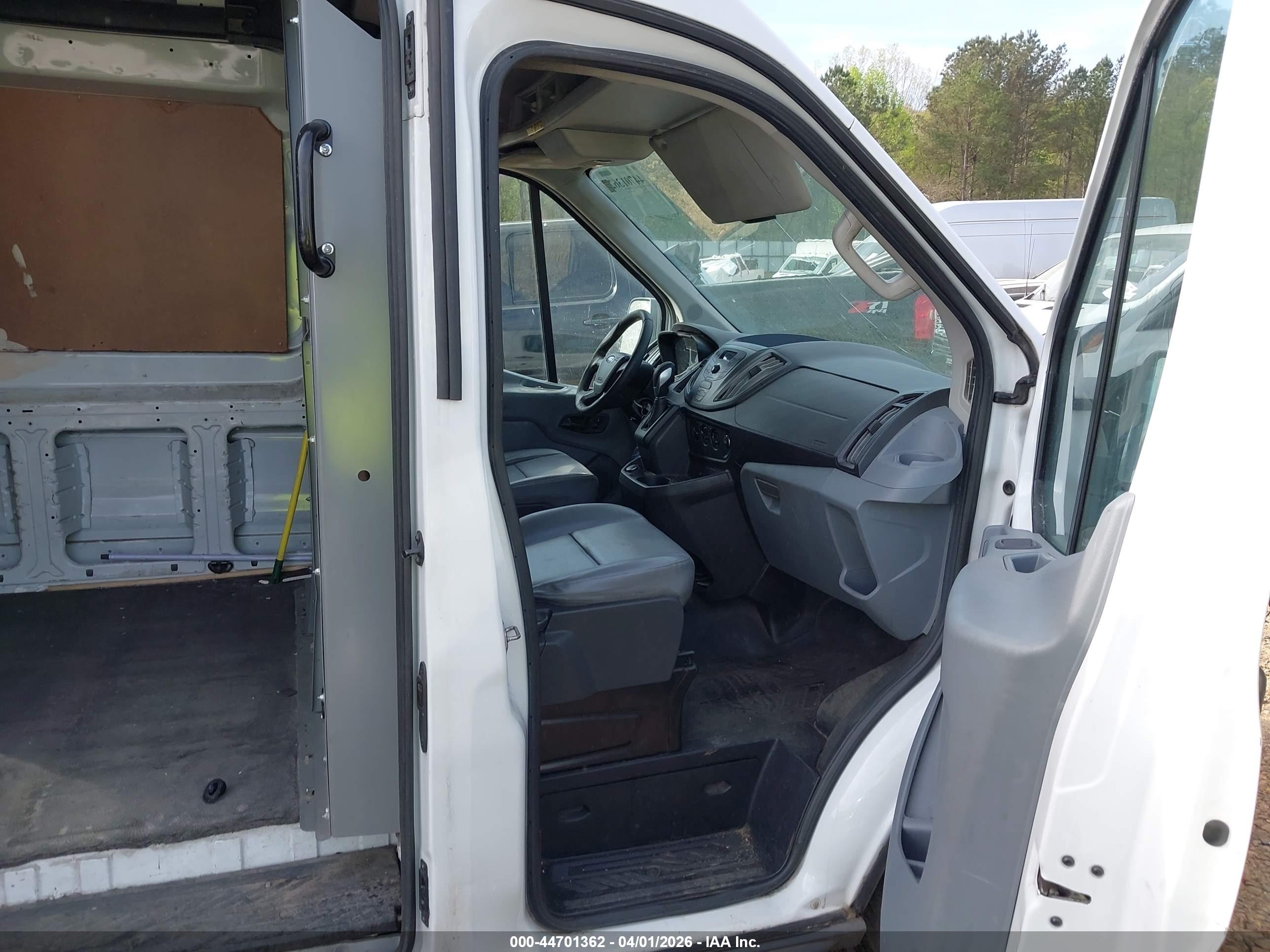 FORD TRANSIT-250 image 5