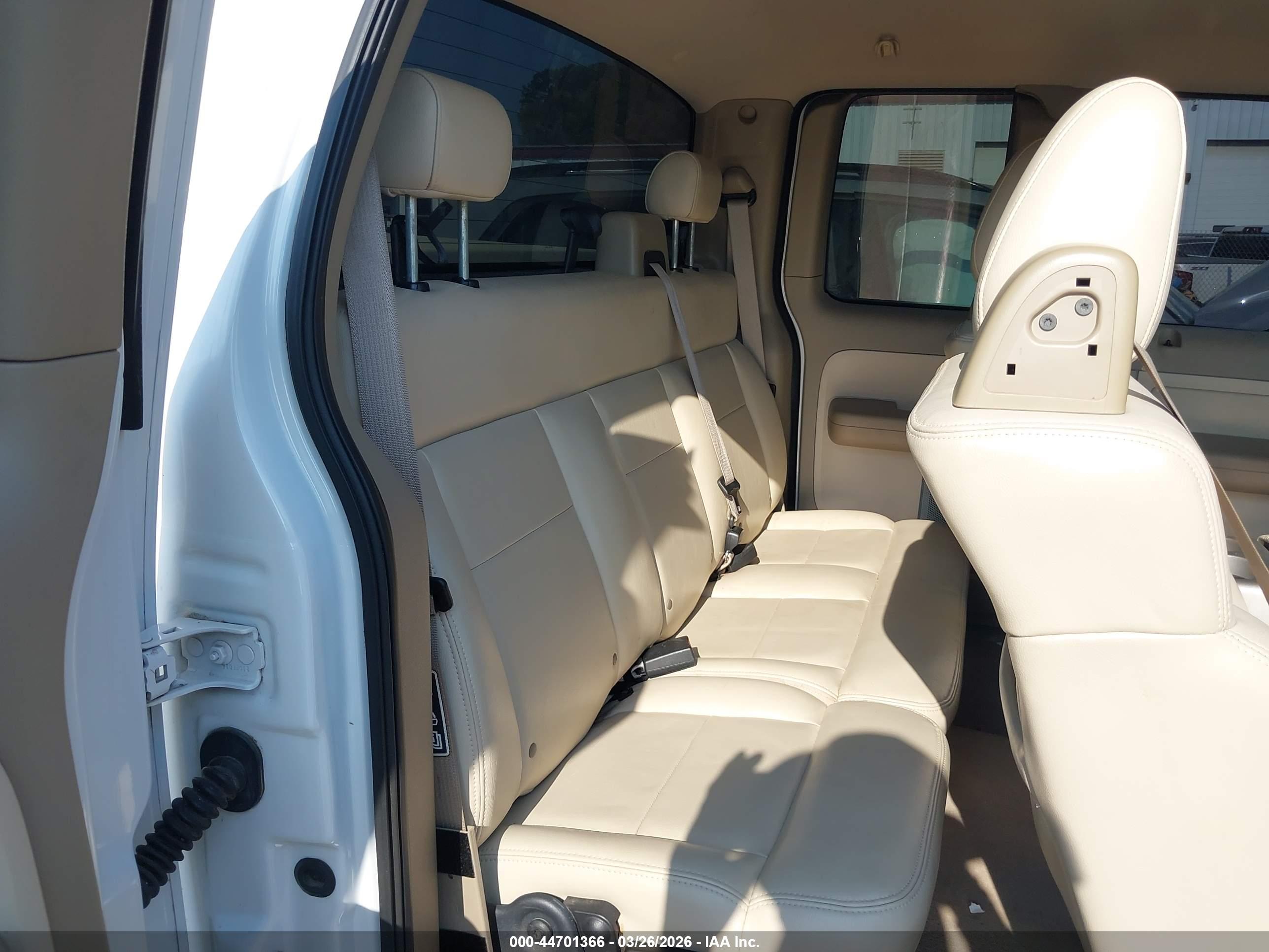 FORD F-150 image 8