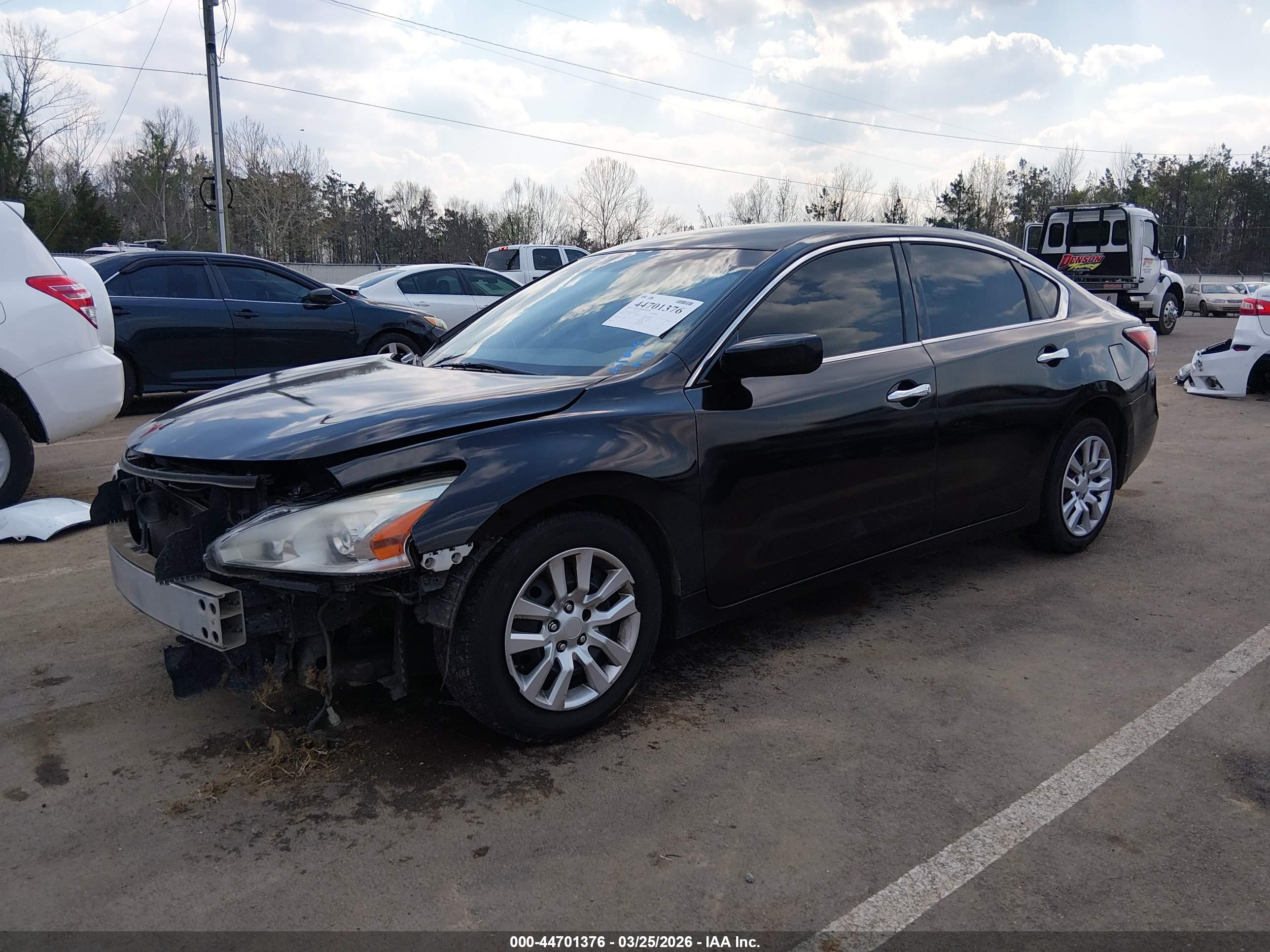 NISSAN ALTIMA image 2