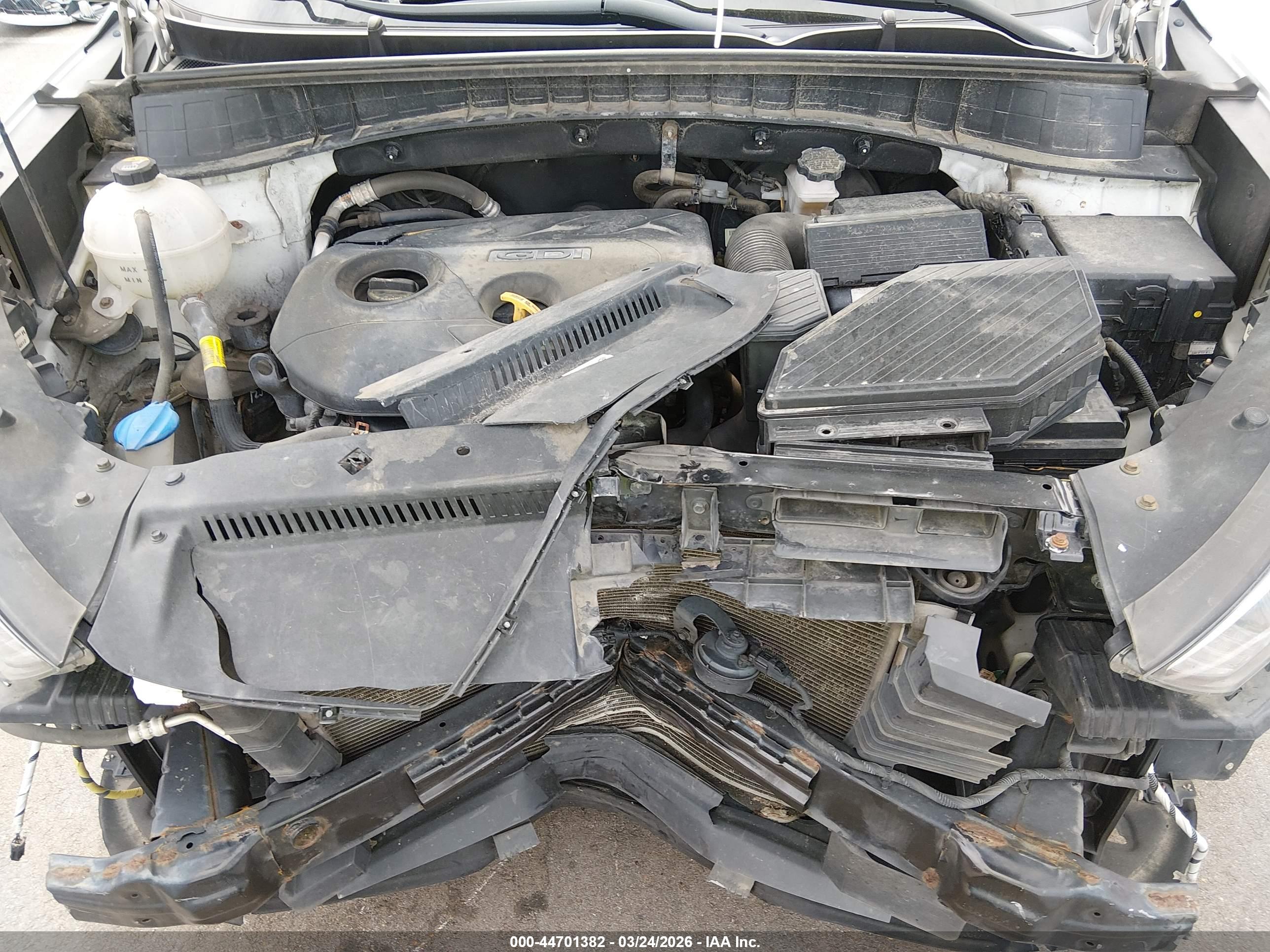 HYUNDAI TUCSON image 10