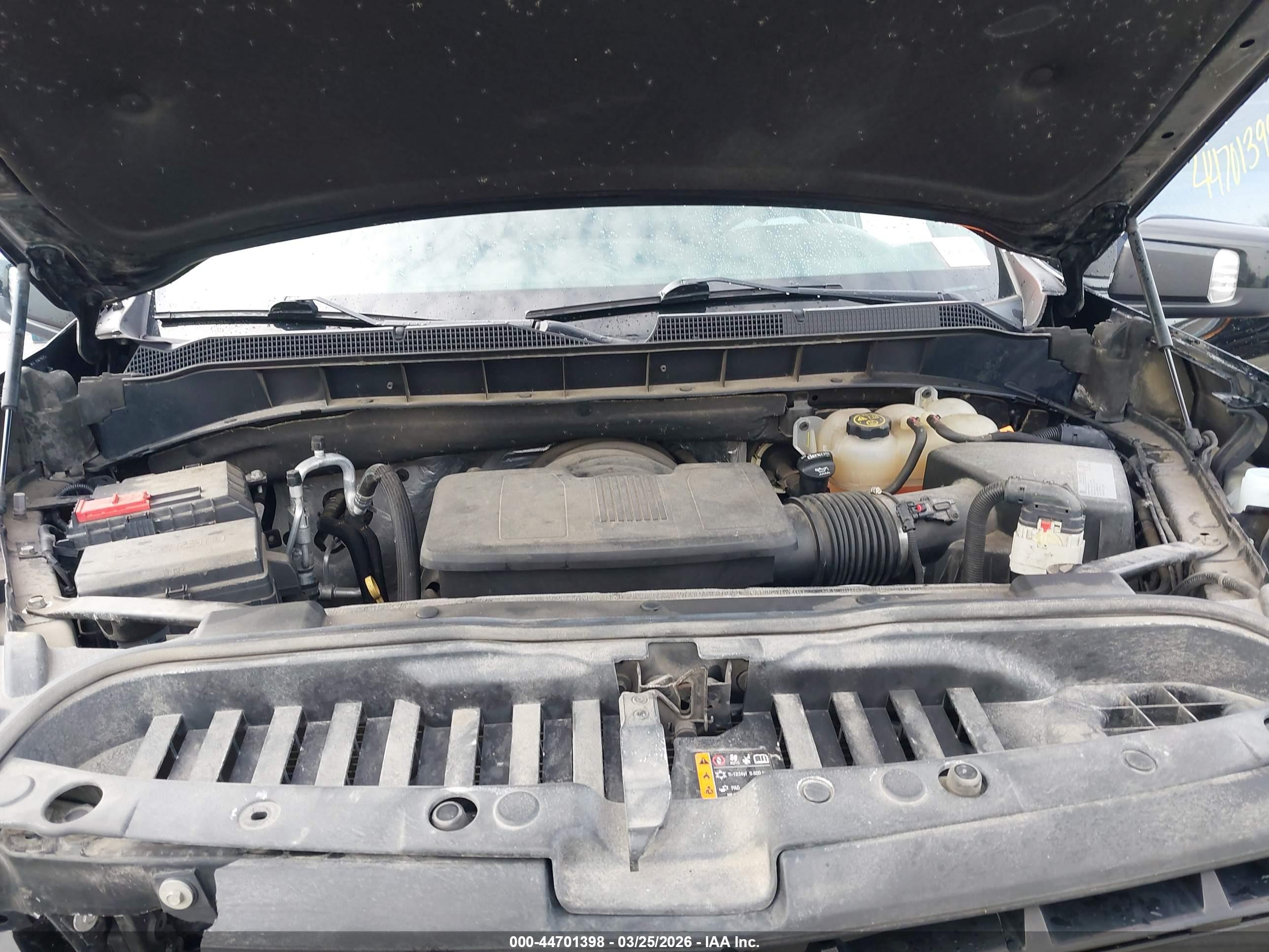 CHEVROLET SILVERADO image 10