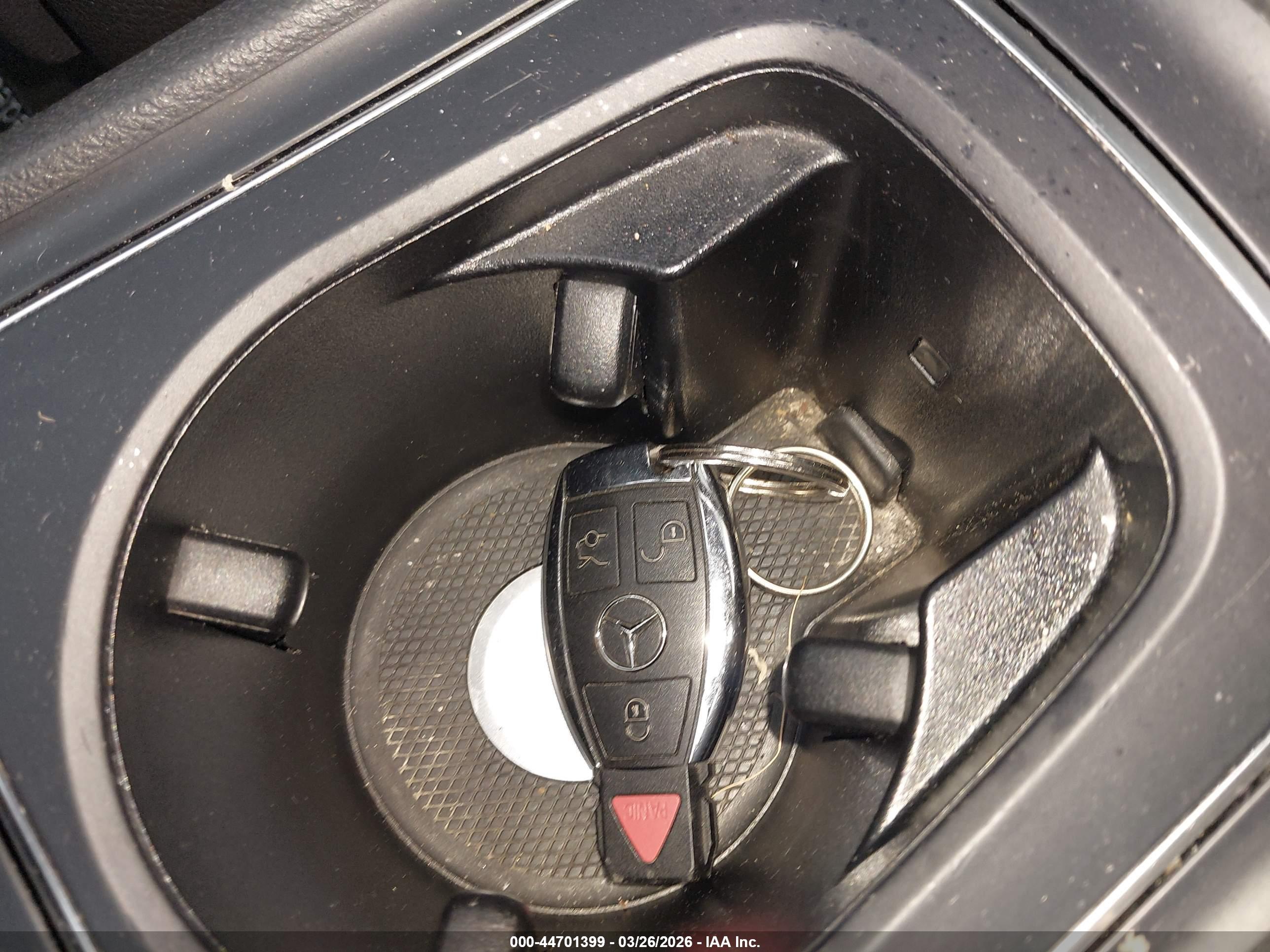 MERCEDES-BENZ GLA image 11