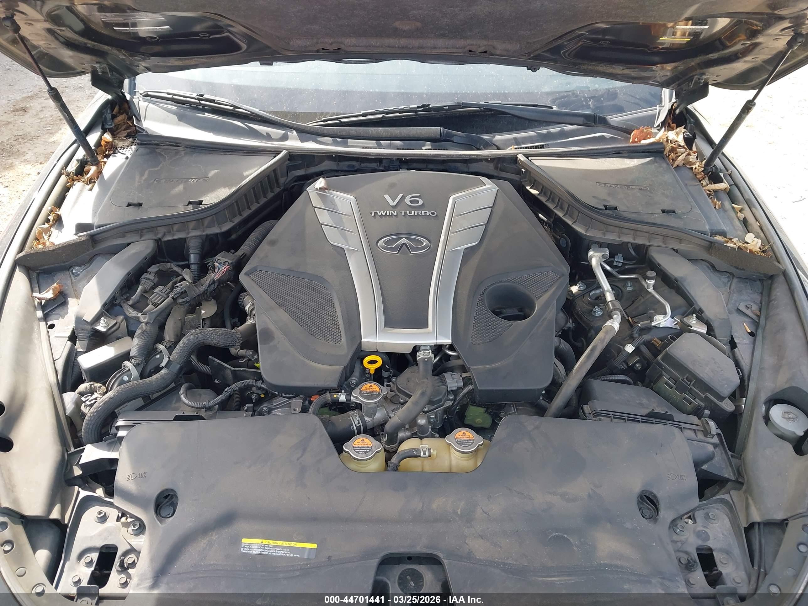 INFINITI Q60 image 10