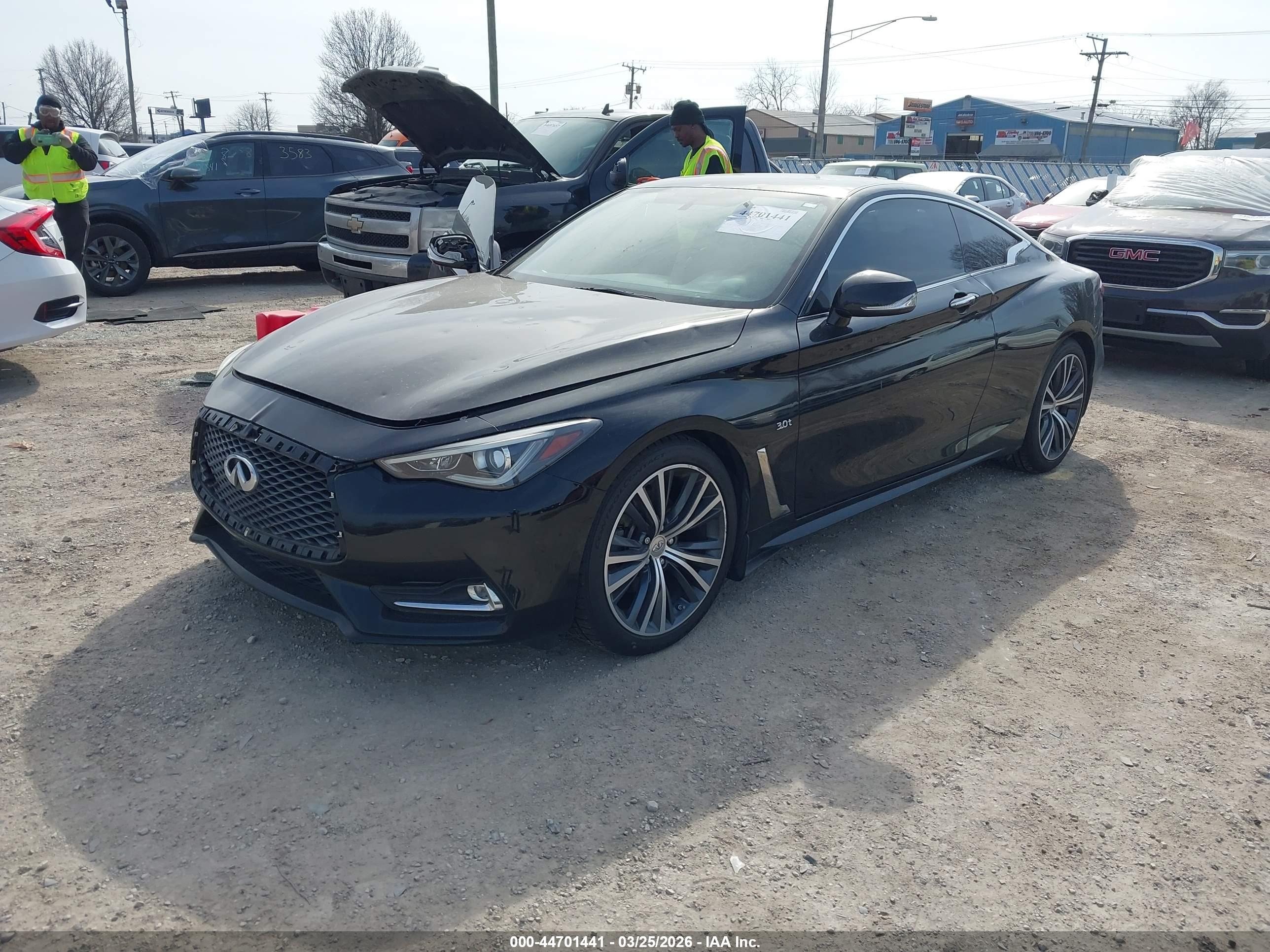 INFINITI Q60 image 2