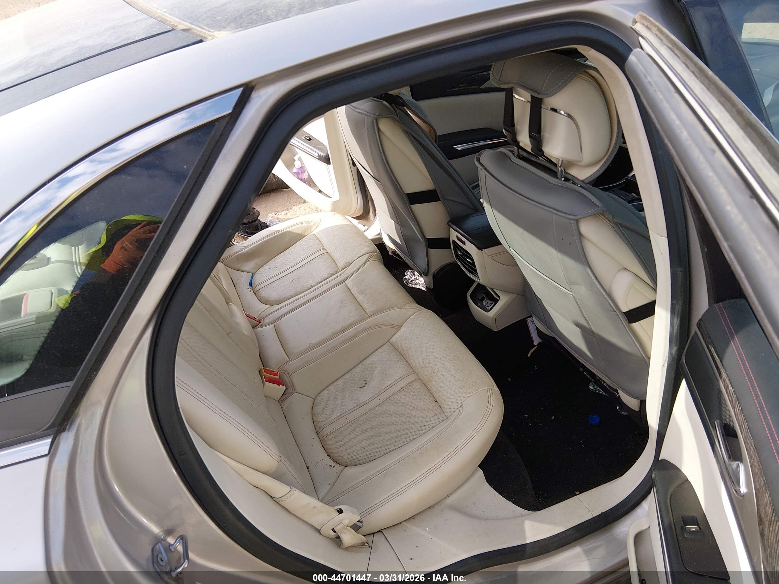LINCOLN MKZ image 8