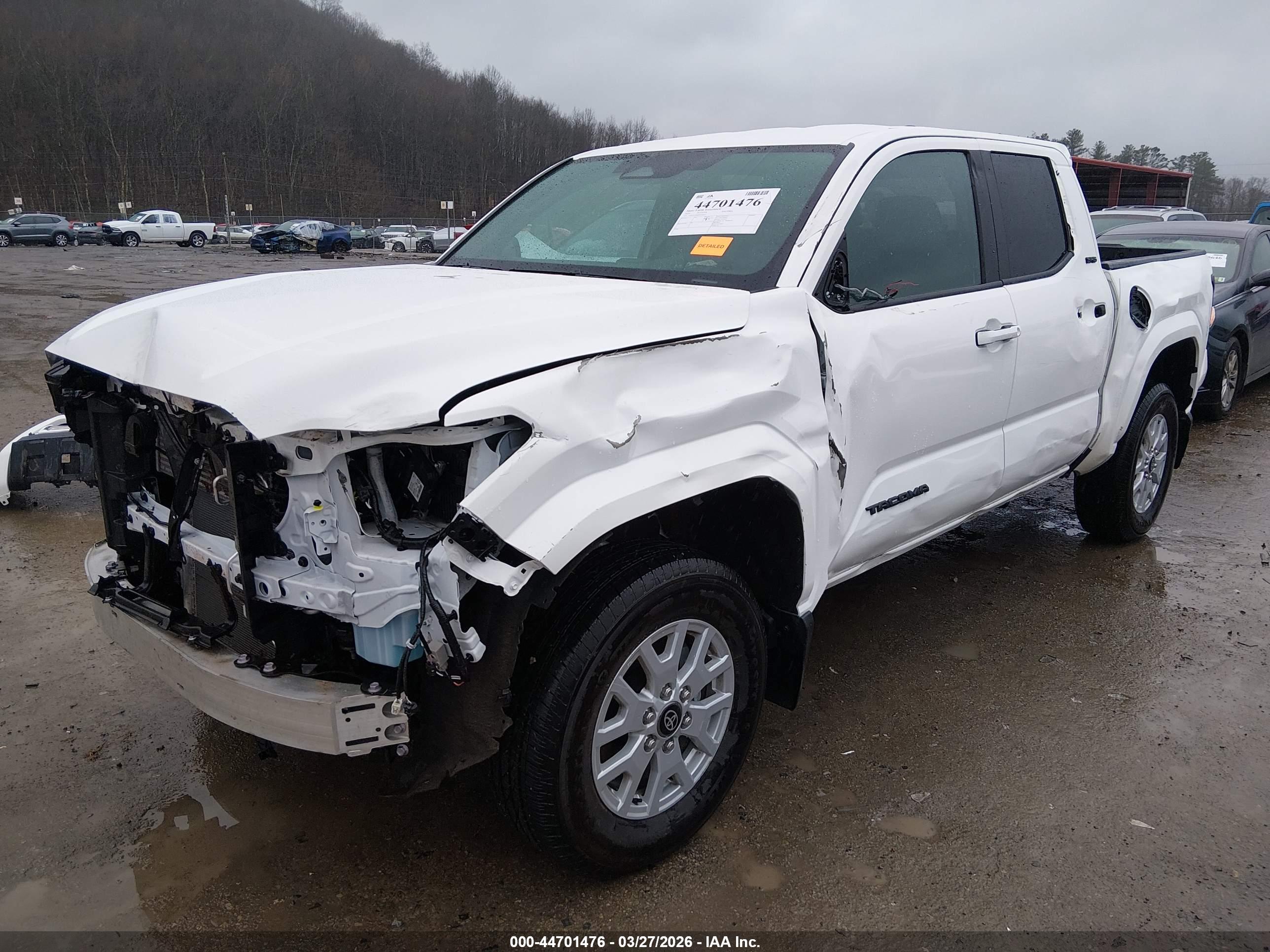 TOYOTA TACOMA image 2
