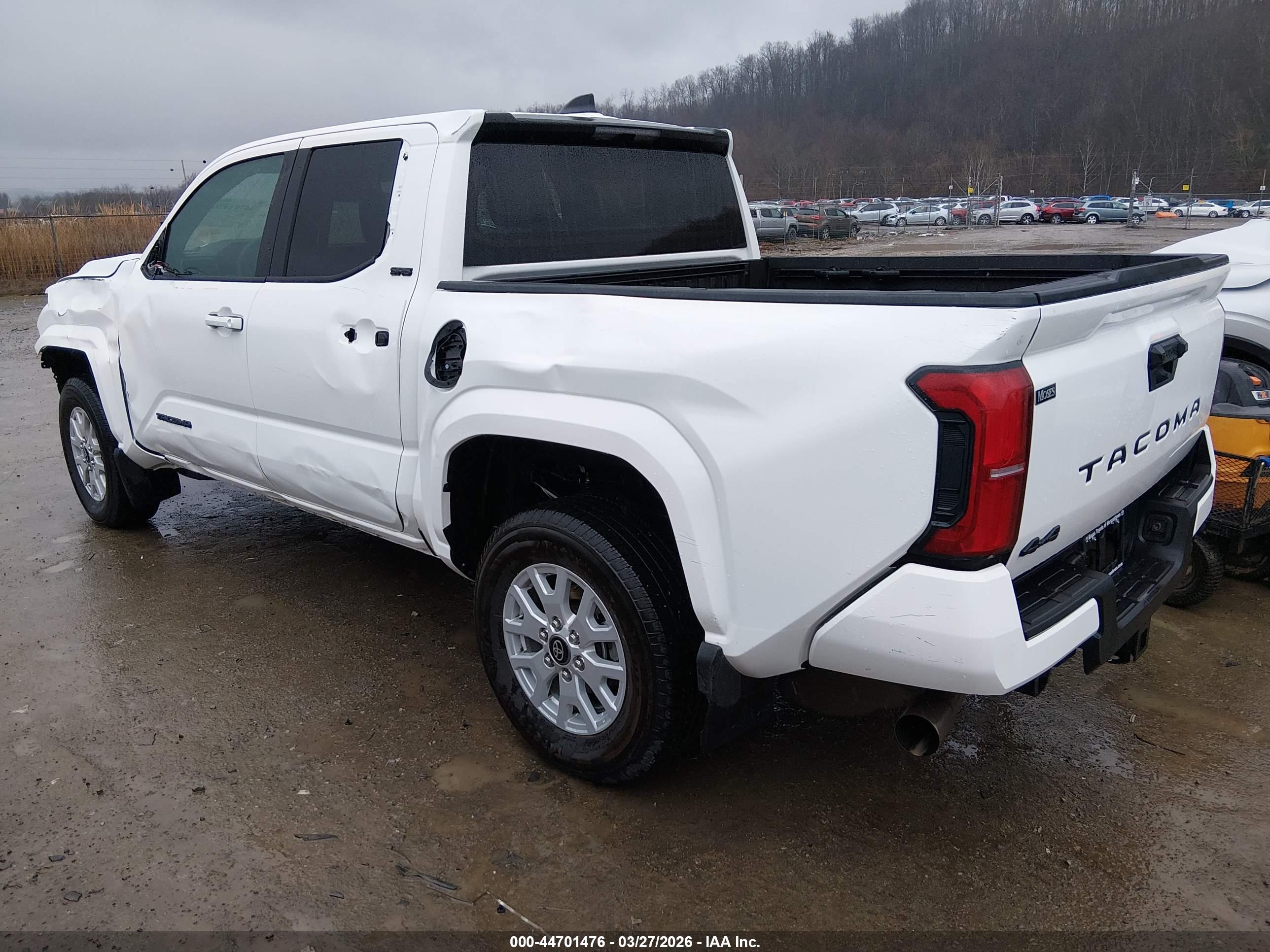 TOYOTA TACOMA image 3