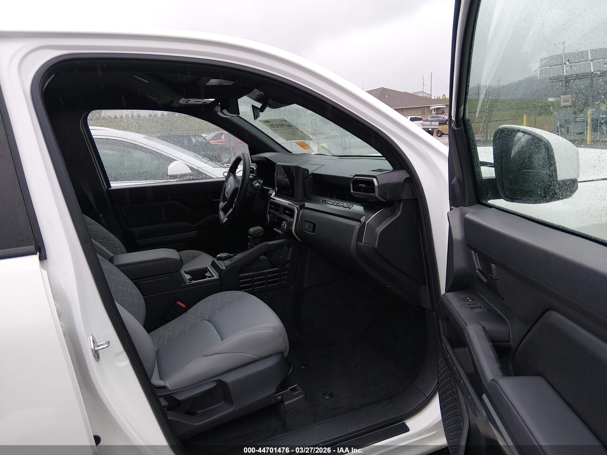 TOYOTA TACOMA image 5