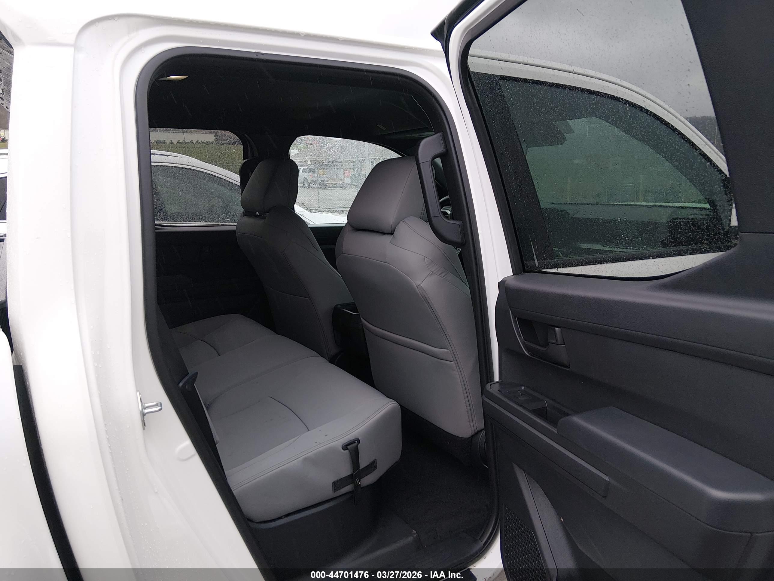 TOYOTA TACOMA image 8