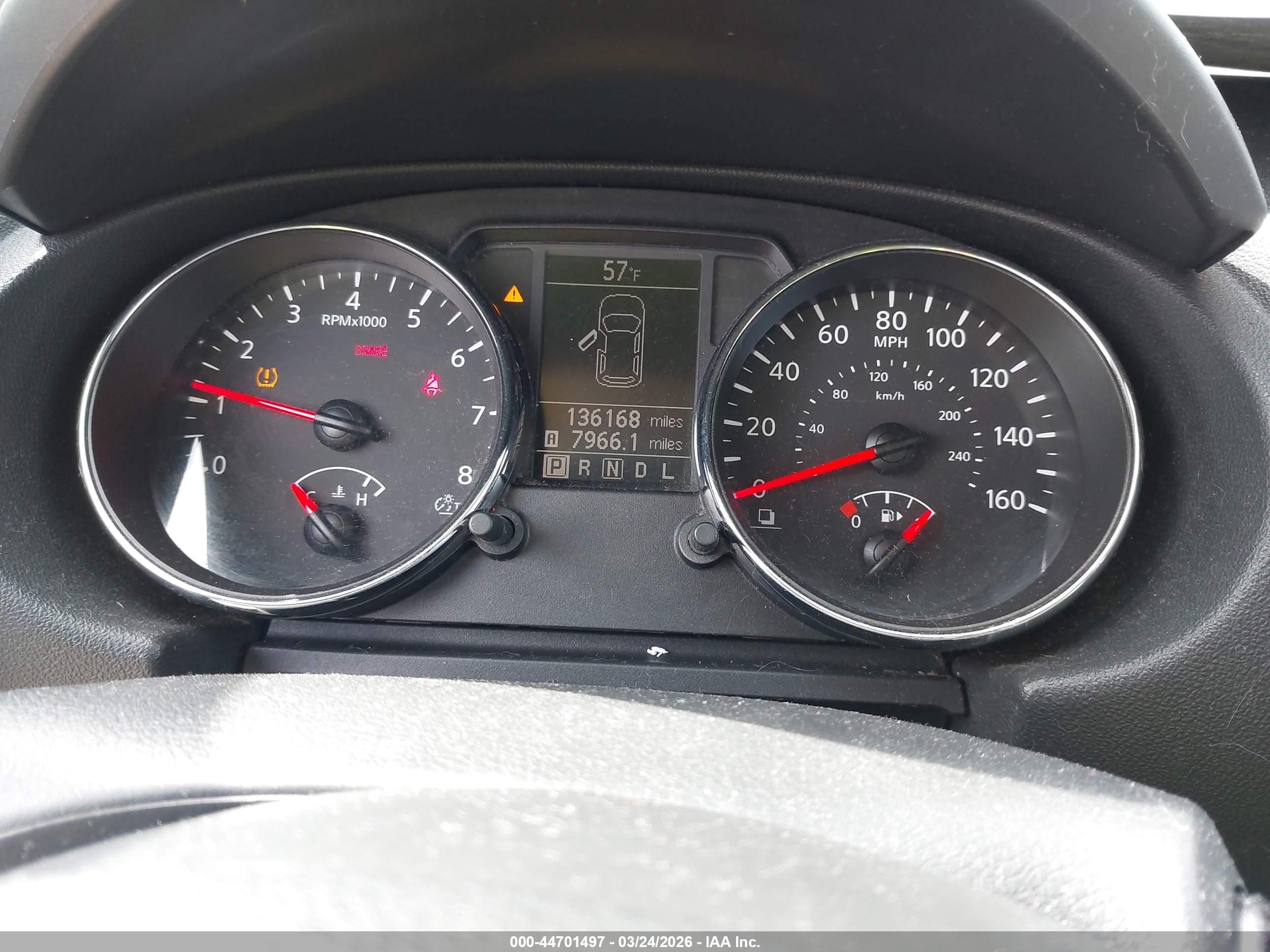 NISSAN ROGUE image 7