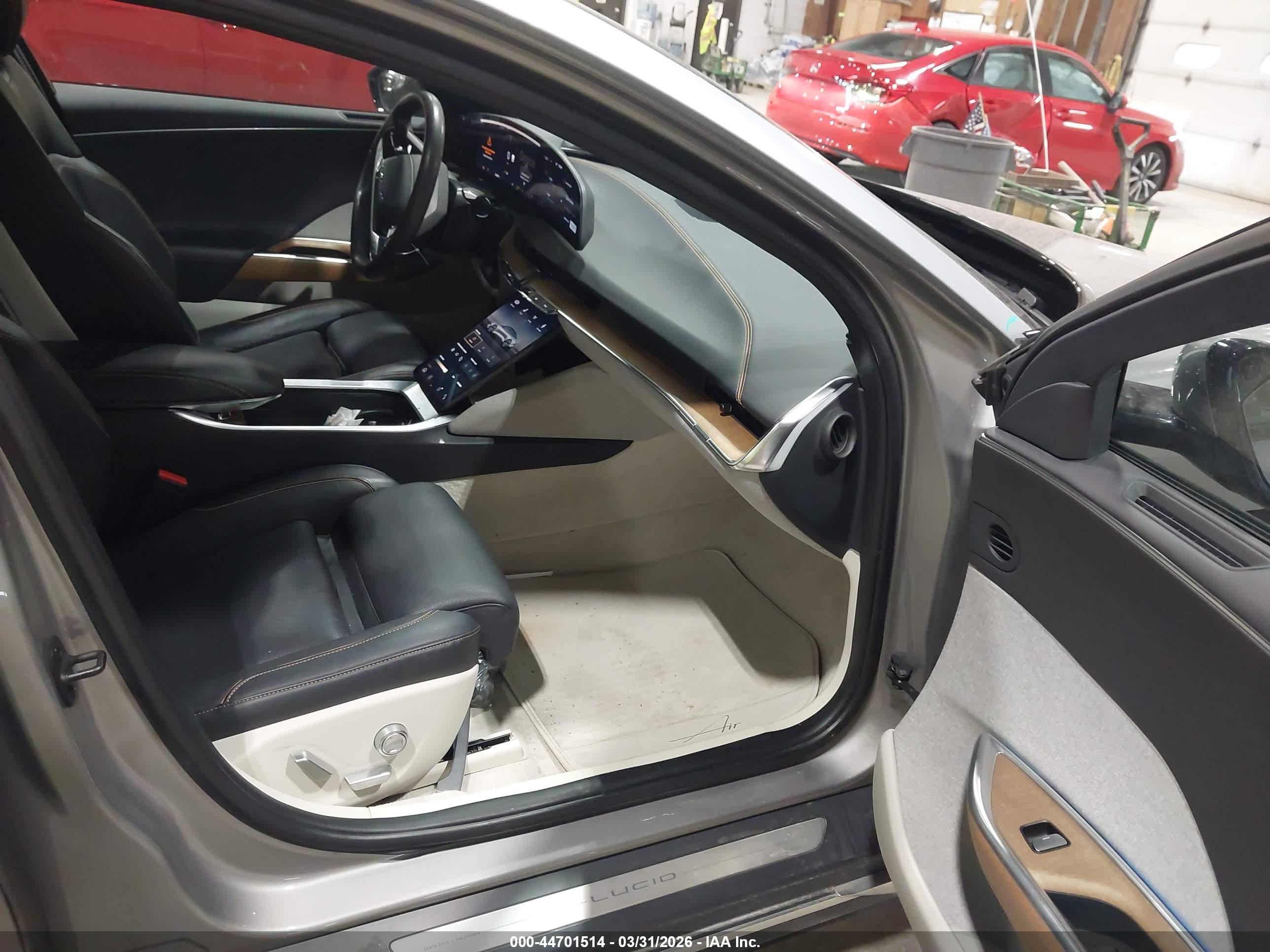 LUCID AIR image 5