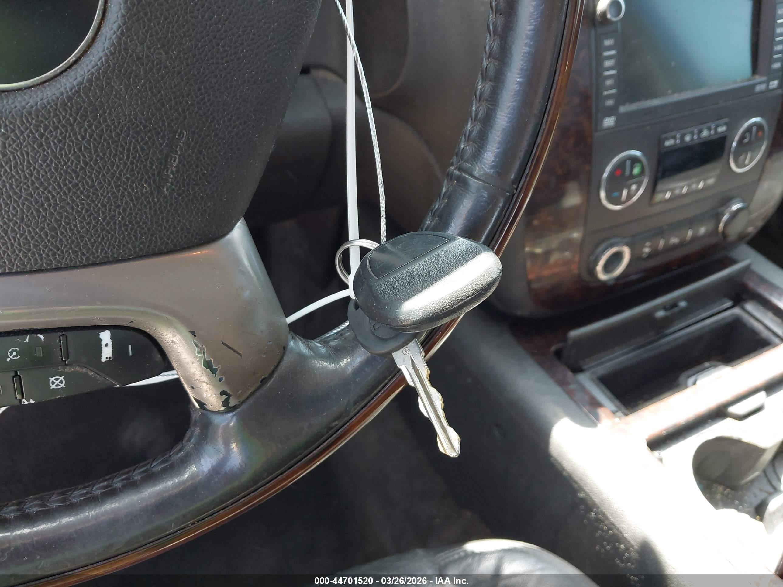 GMC YUKON image 11