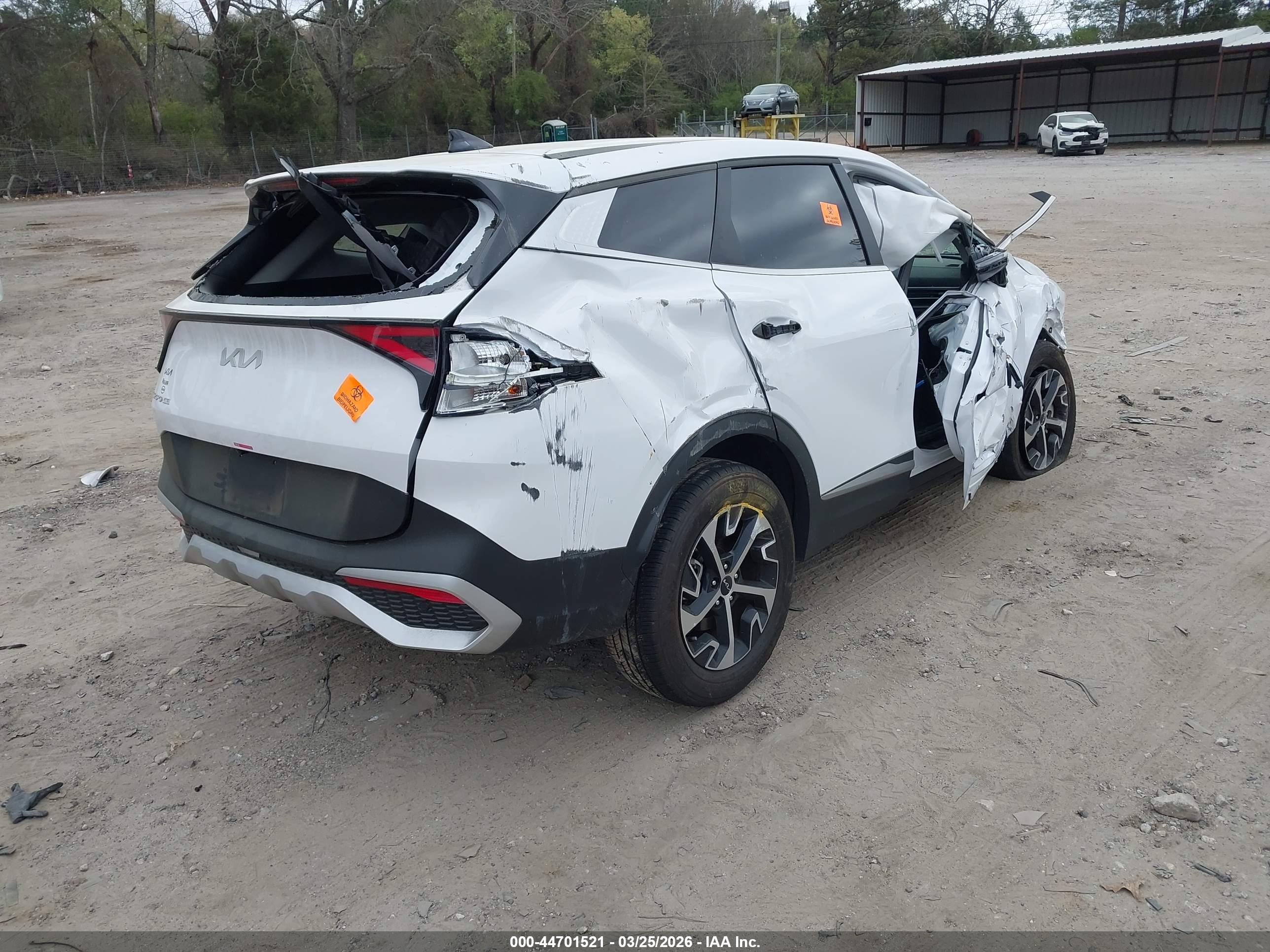 KIA SPORTAGE image 4
