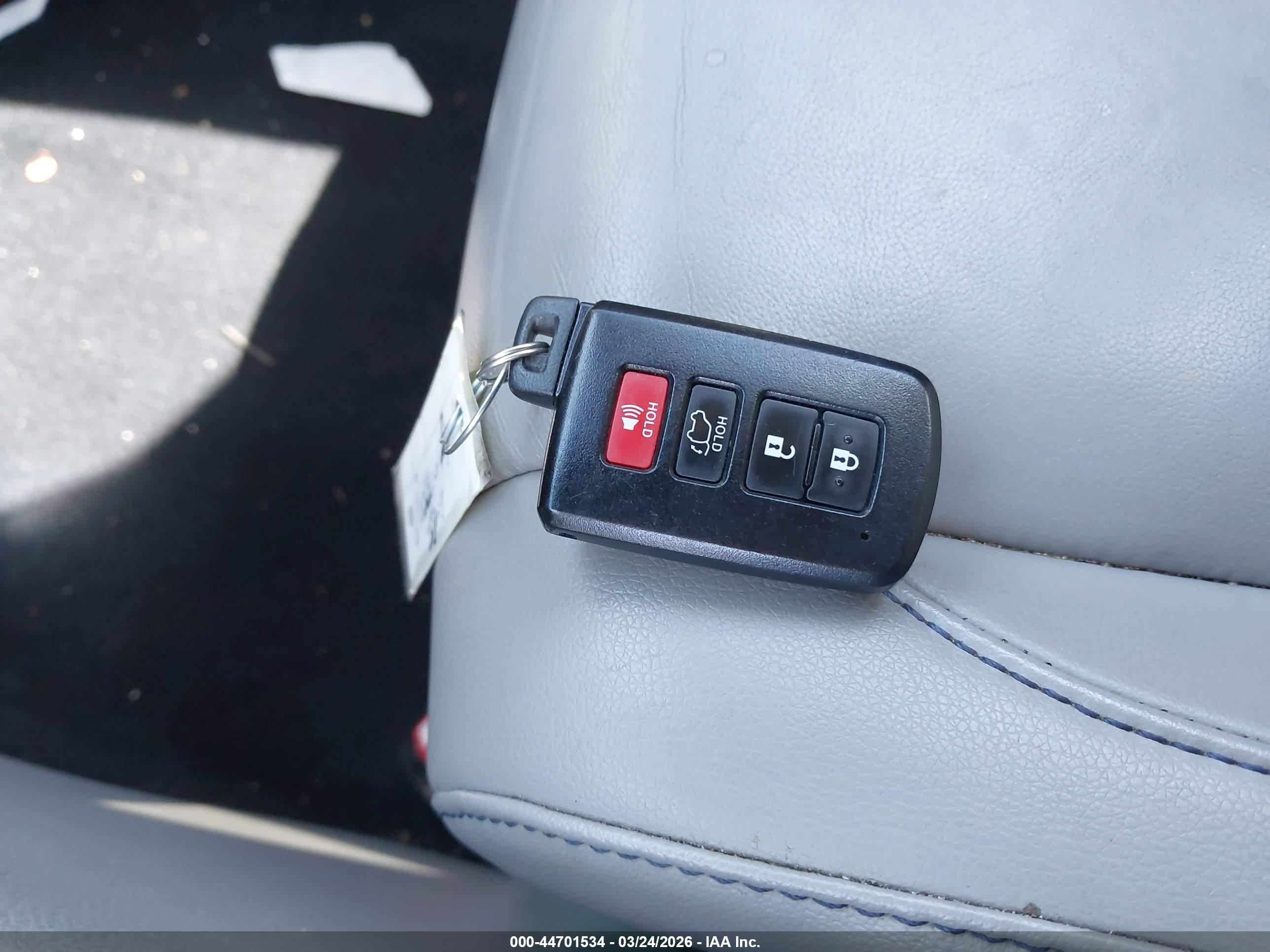 TOYOTA HIGHLANDER image 11