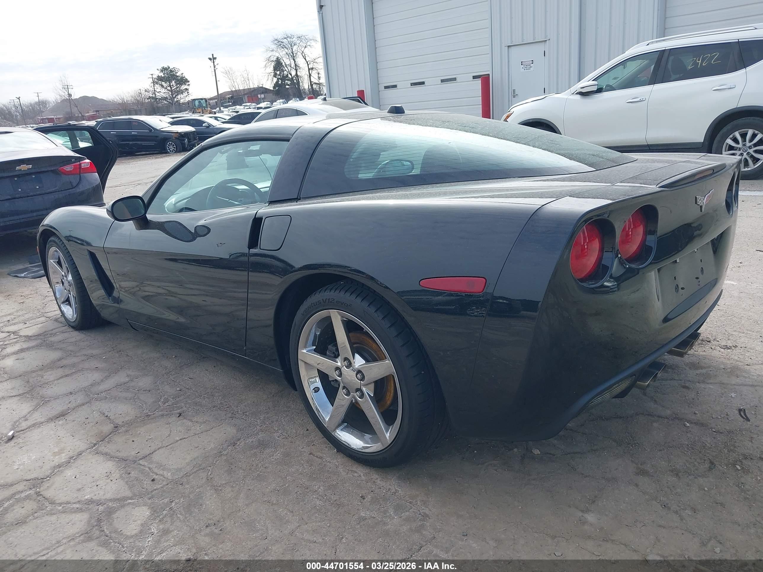 CHEVROLET CORVETTE image 3