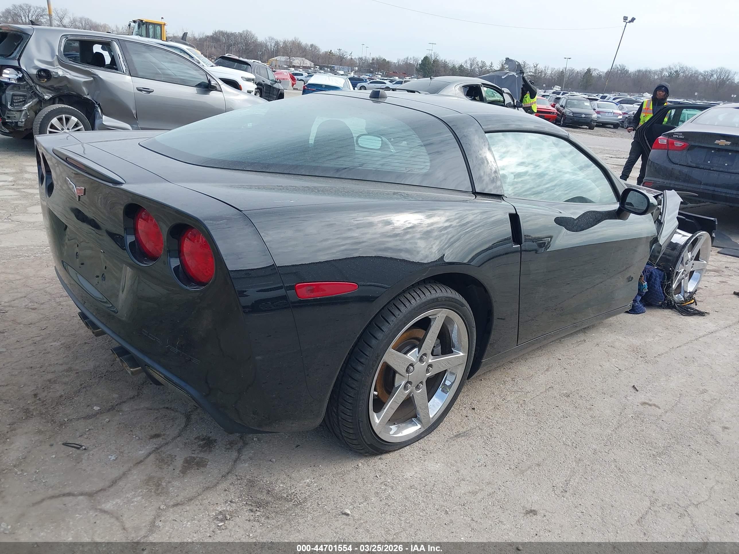 CHEVROLET CORVETTE image 4