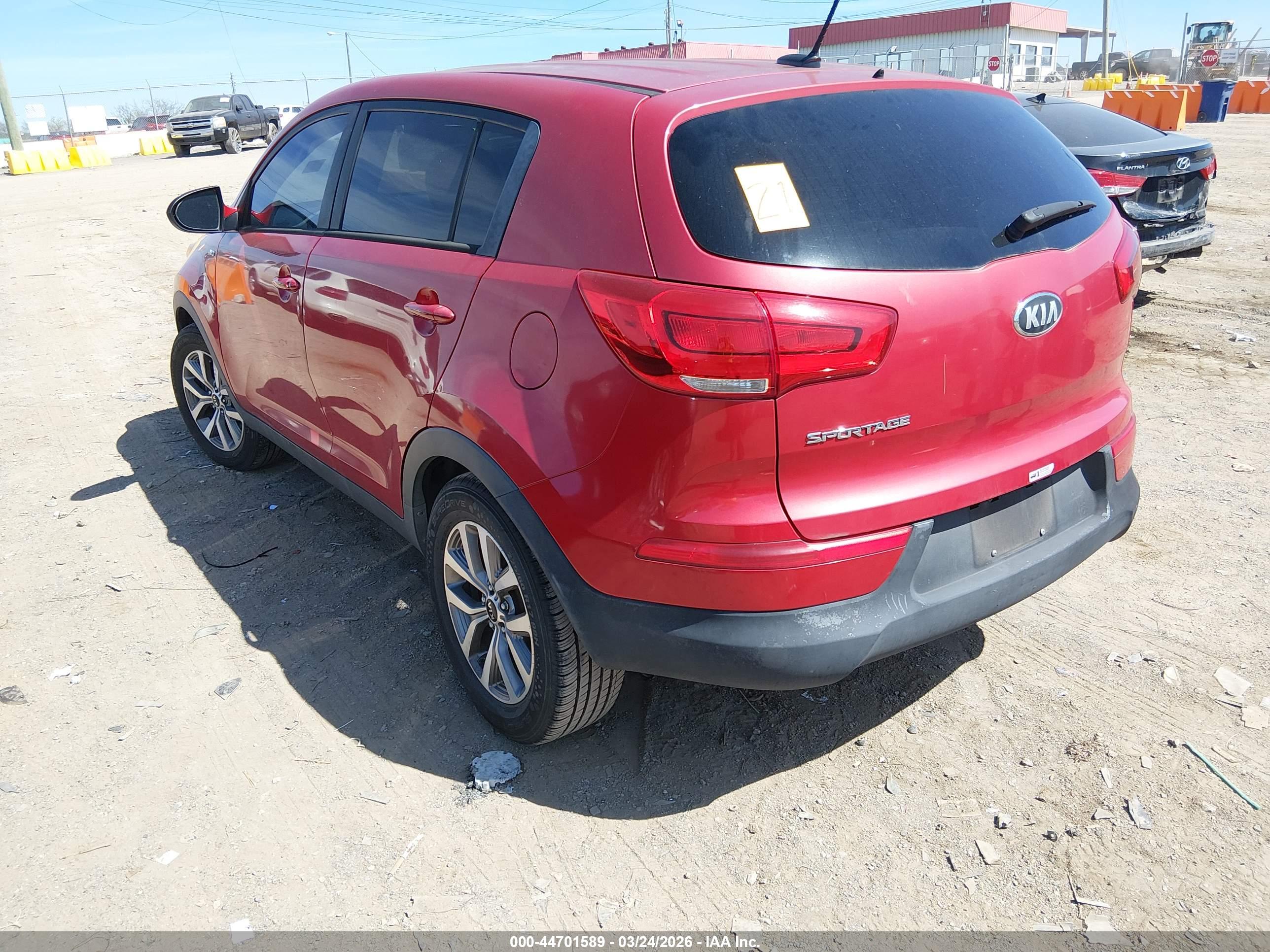 KIA SPORTAGE image 3