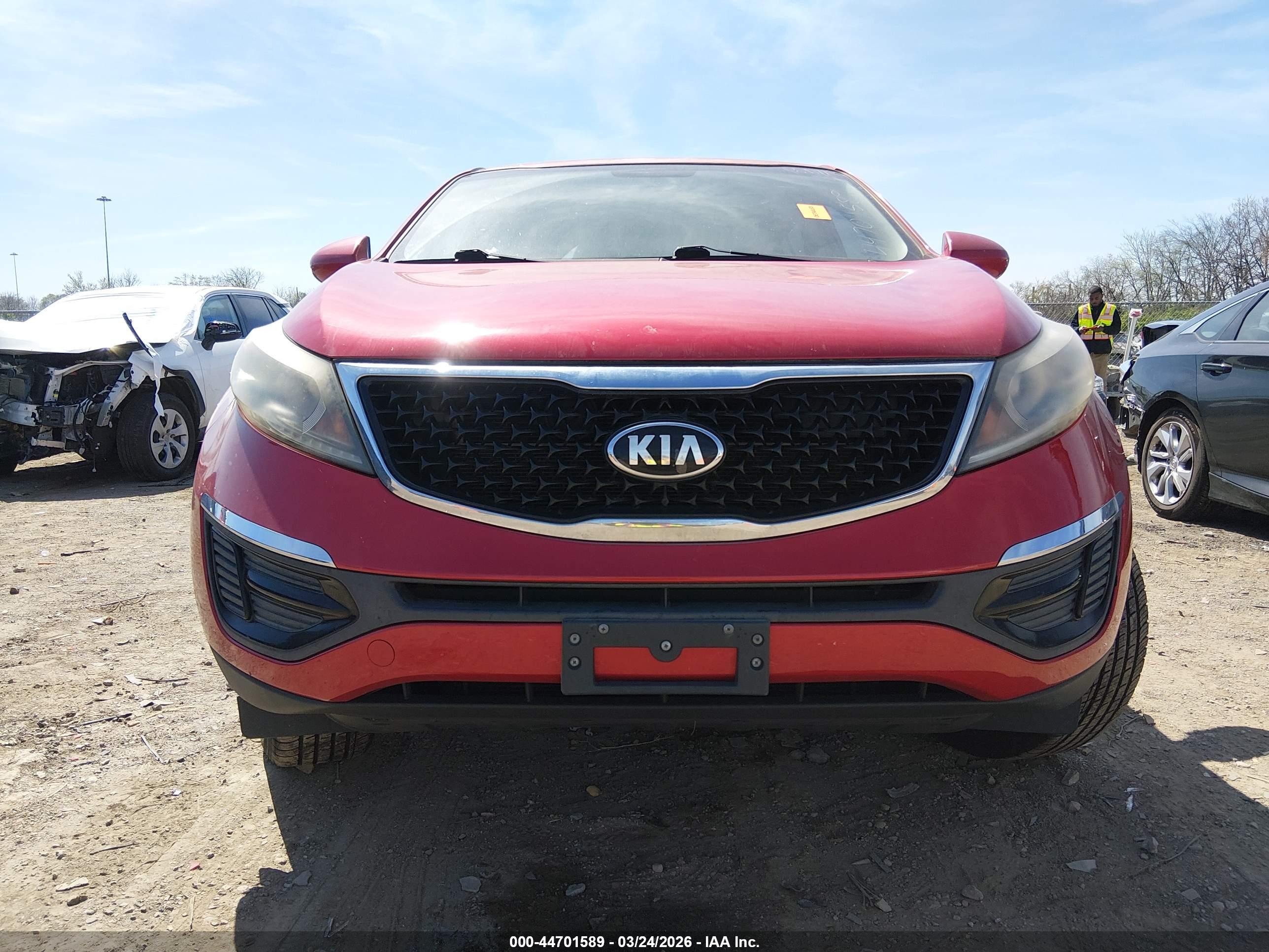 KIA SPORTAGE image 6