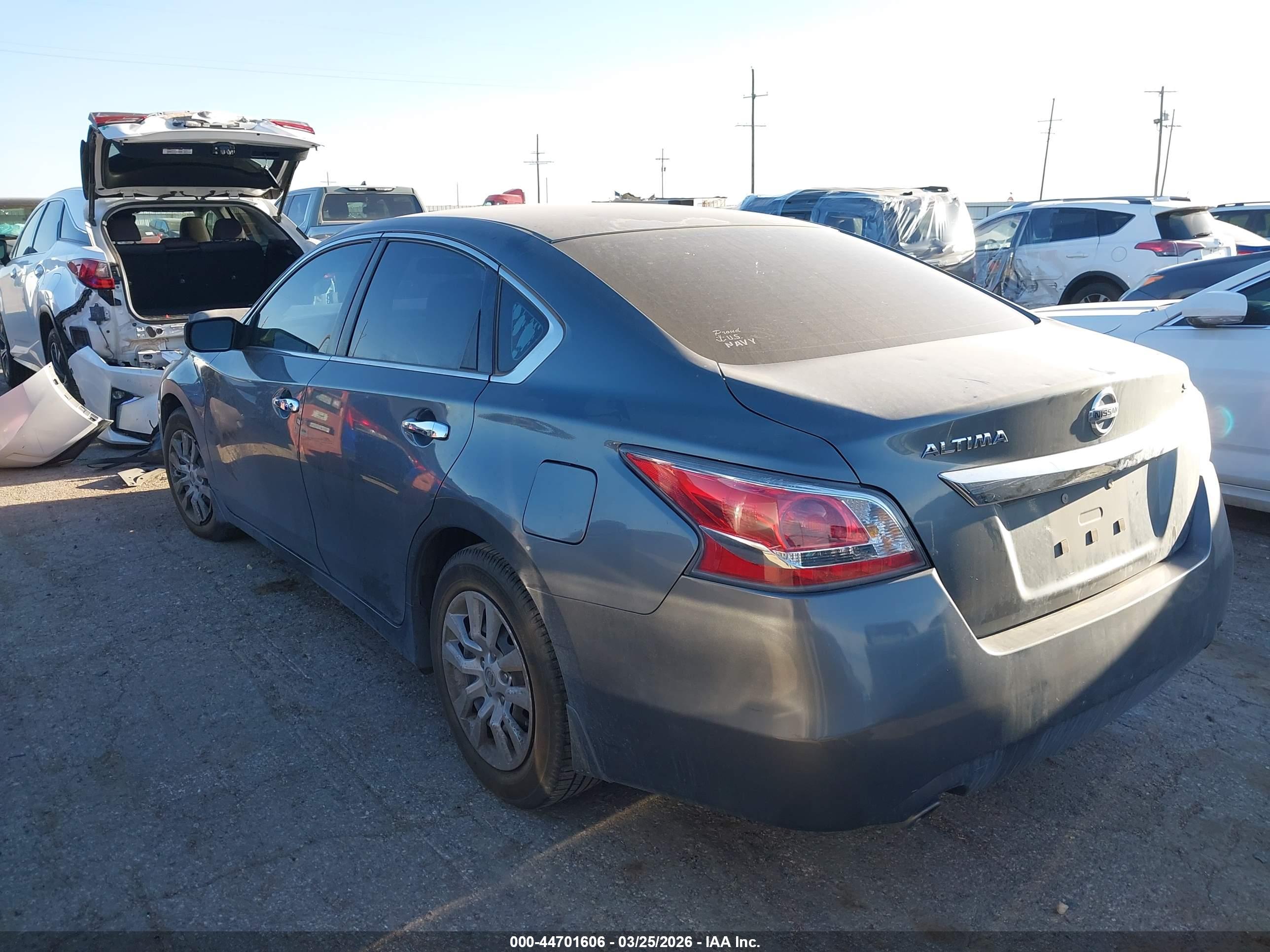 NISSAN ALTIMA image 3