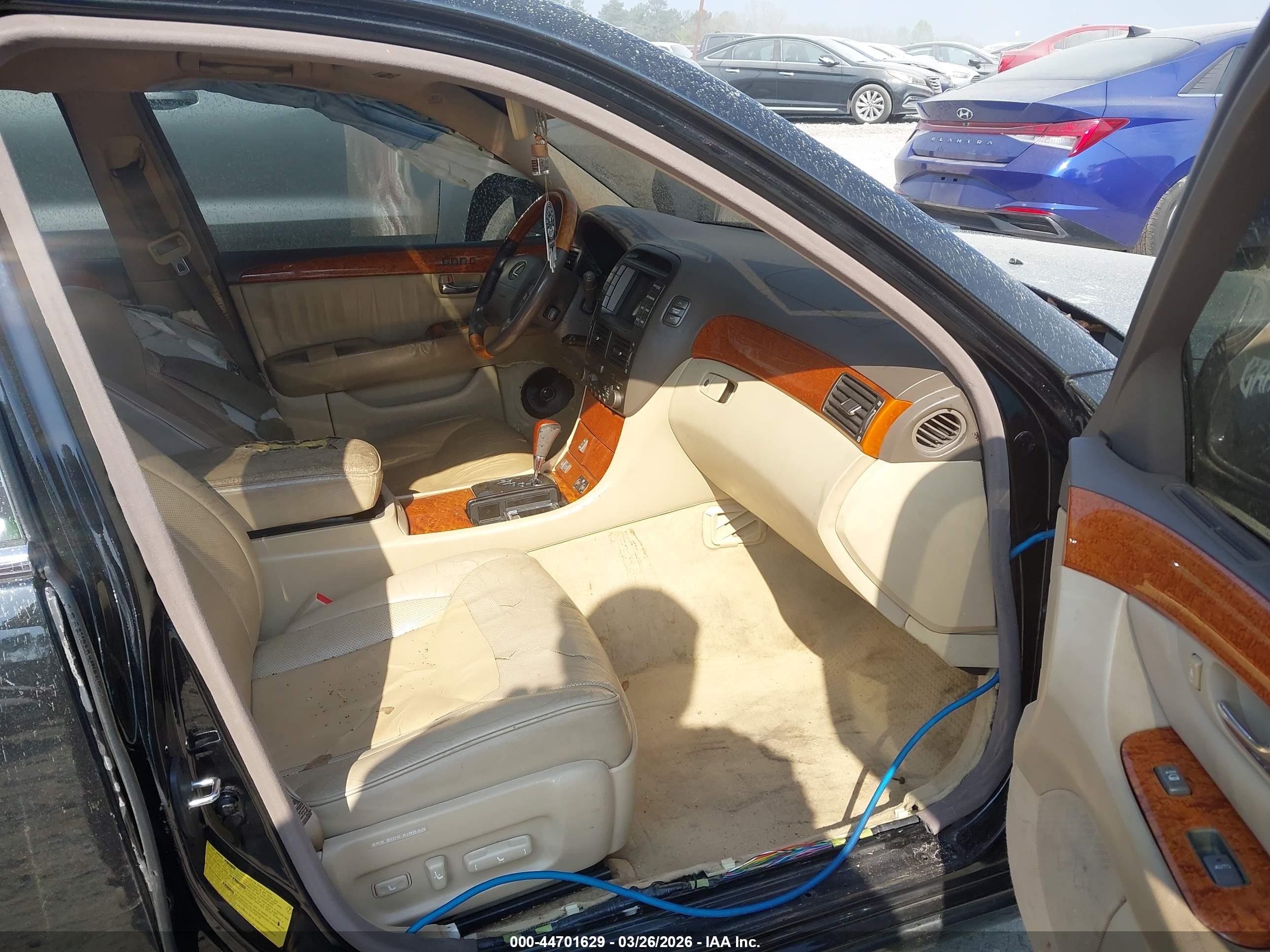 LEXUS LS image 5