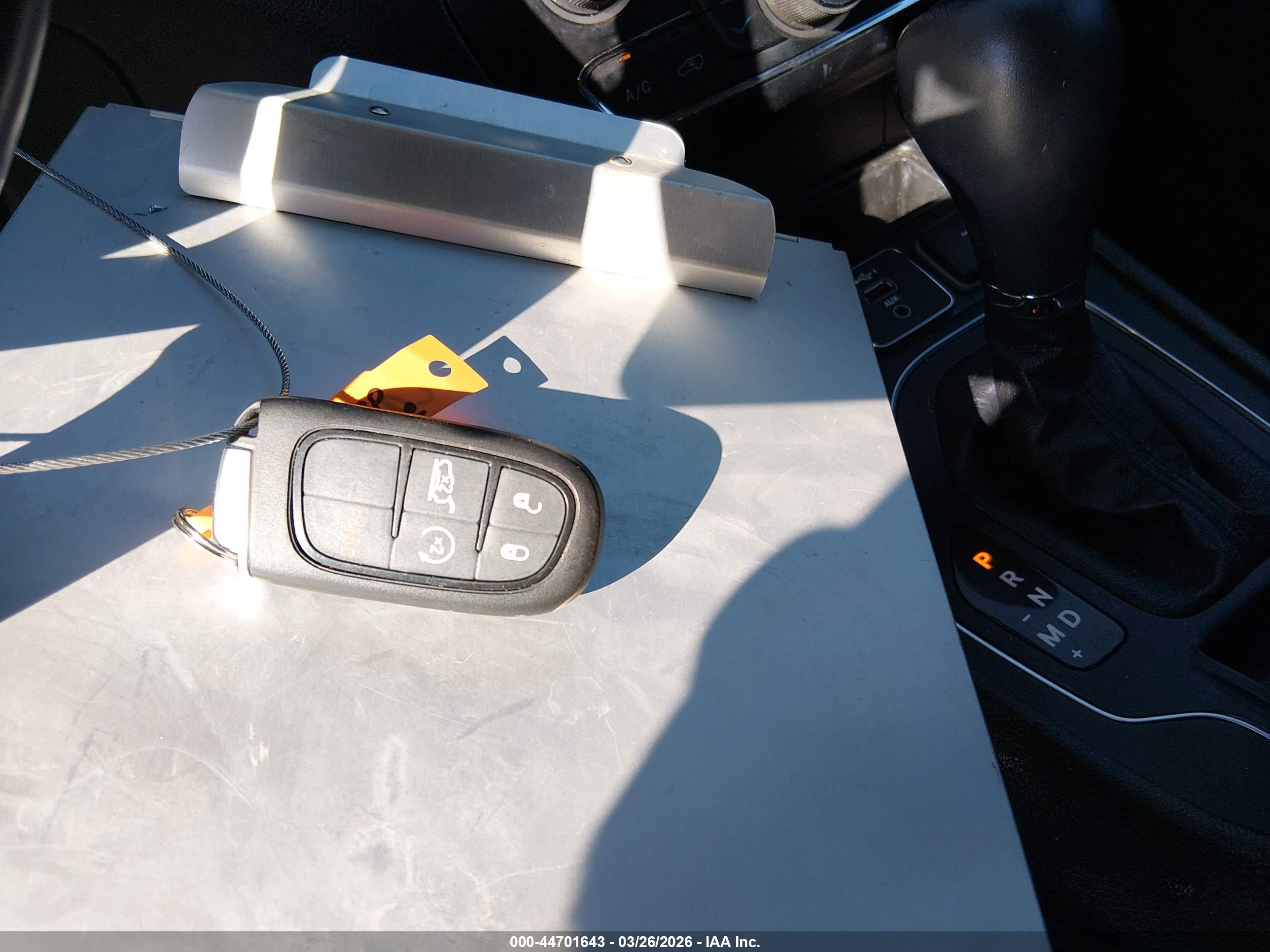 JEEP CHEROKEE image 11