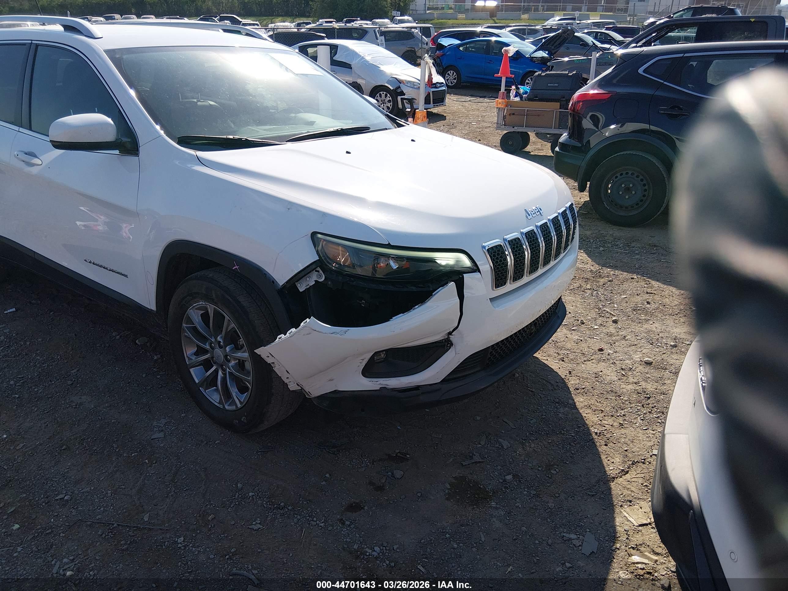 JEEP CHEROKEE image 6