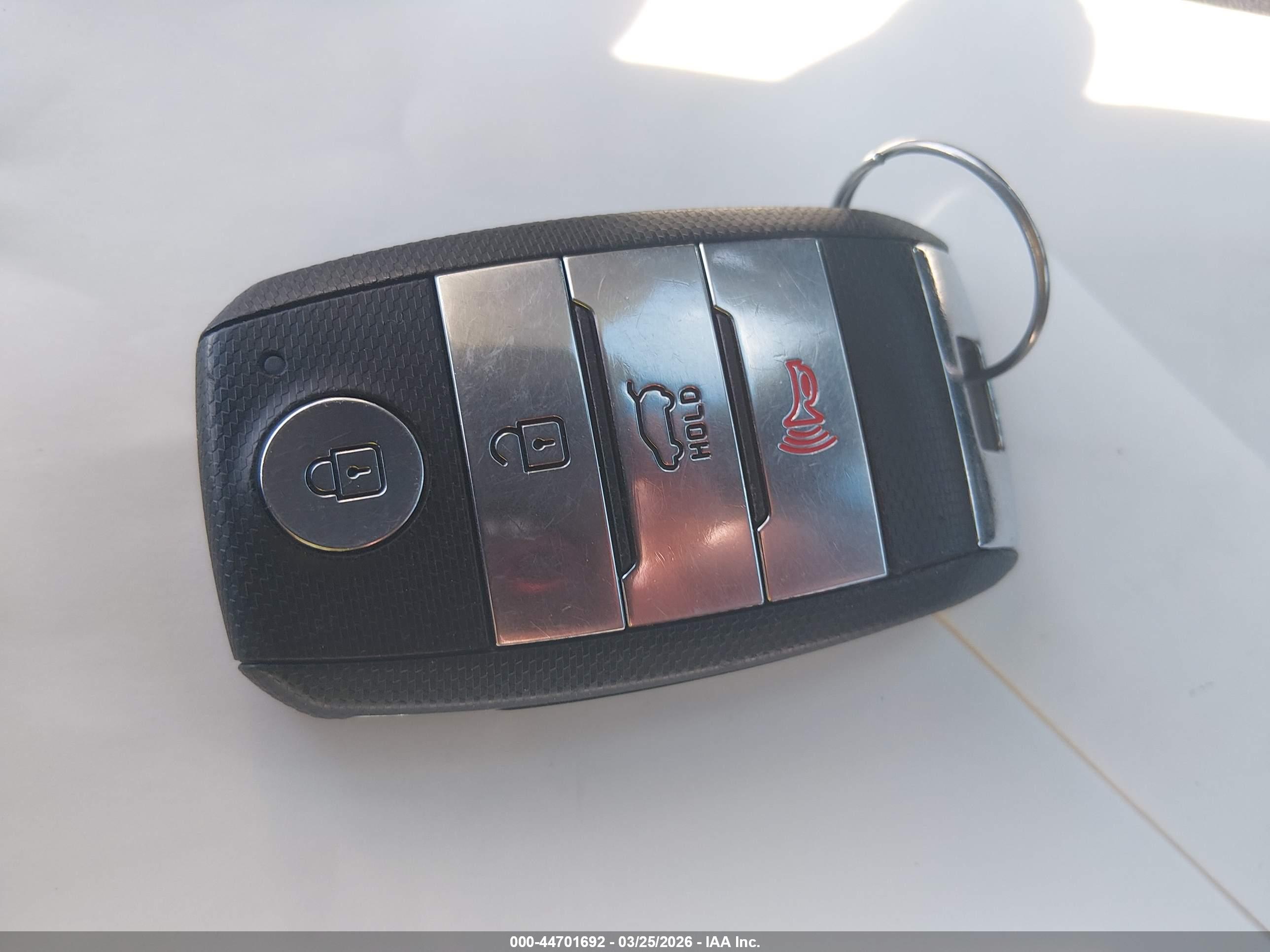 KIA SPORTAGE image 11