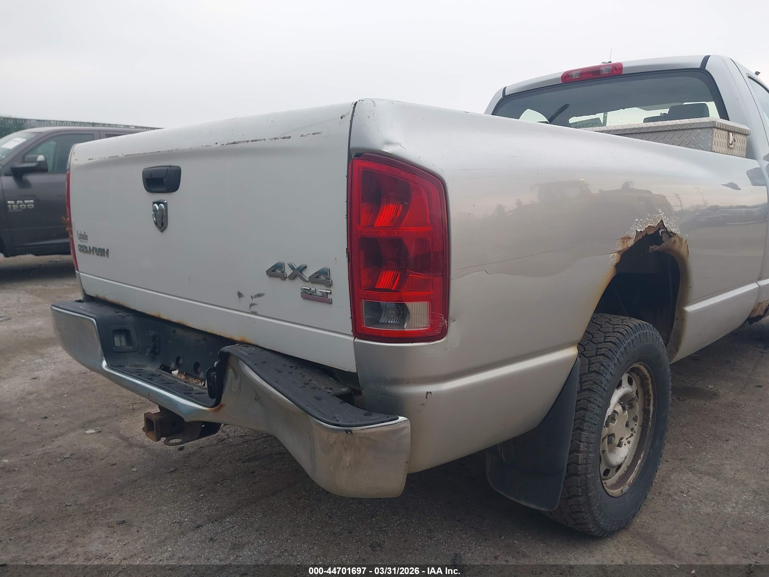DODGE RAM image 6