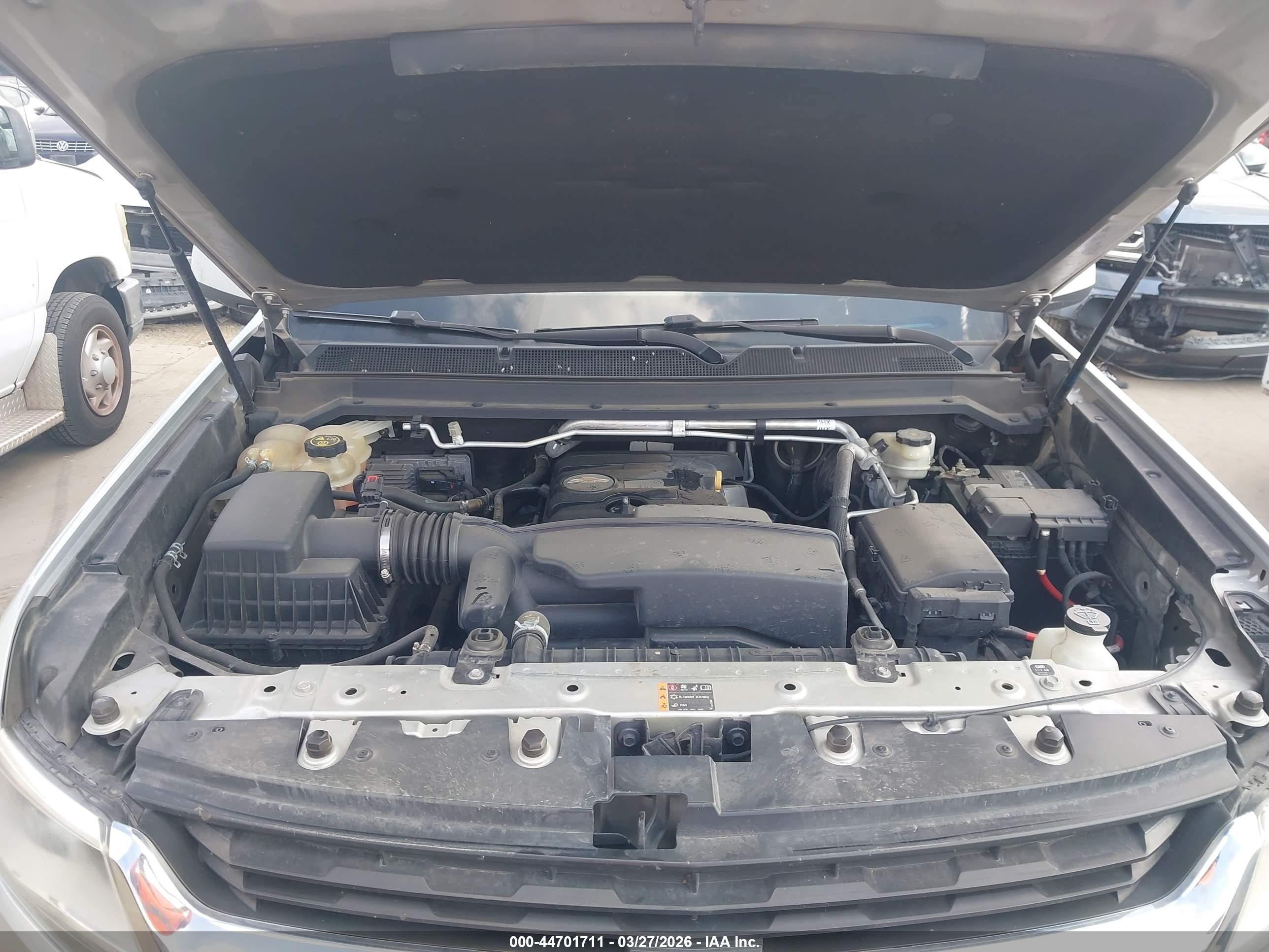 CHEVROLET COLORADO image 10