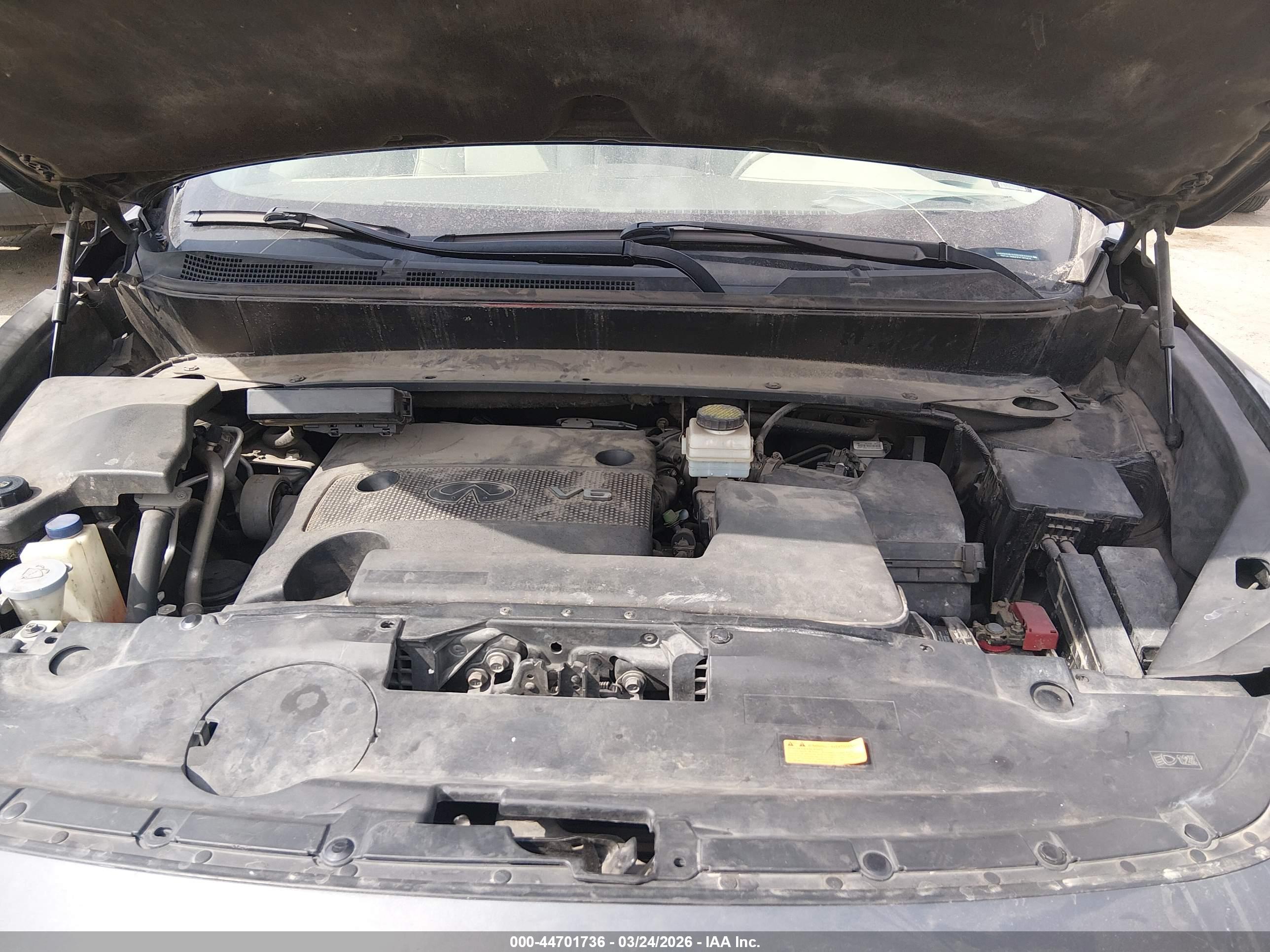 INFINITI JX35 image 10