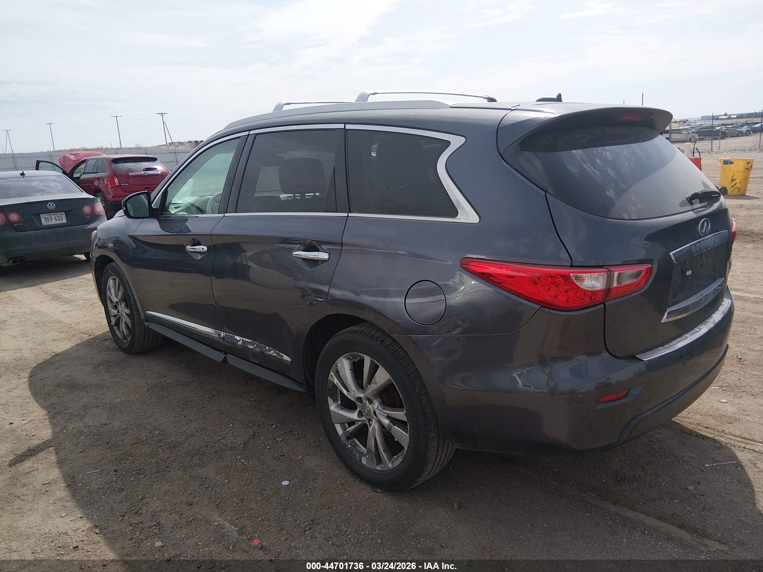 INFINITI JX35 image 3