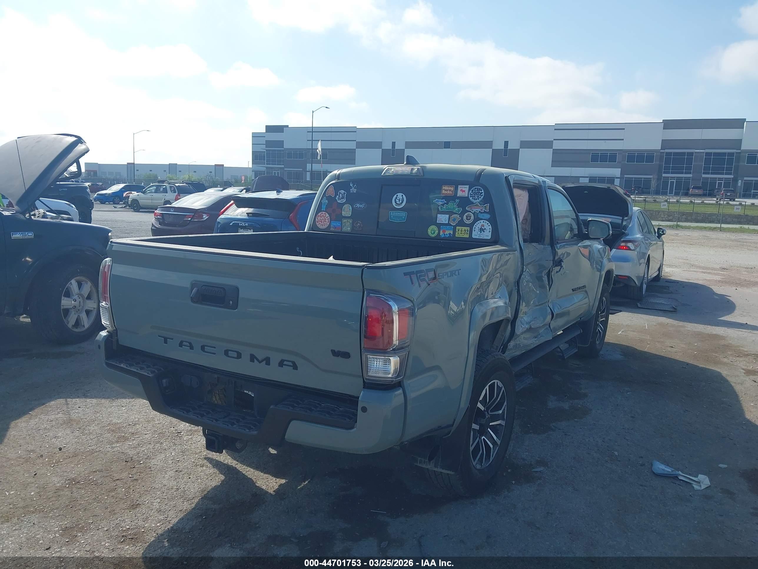 TOYOTA TACOMA image 4