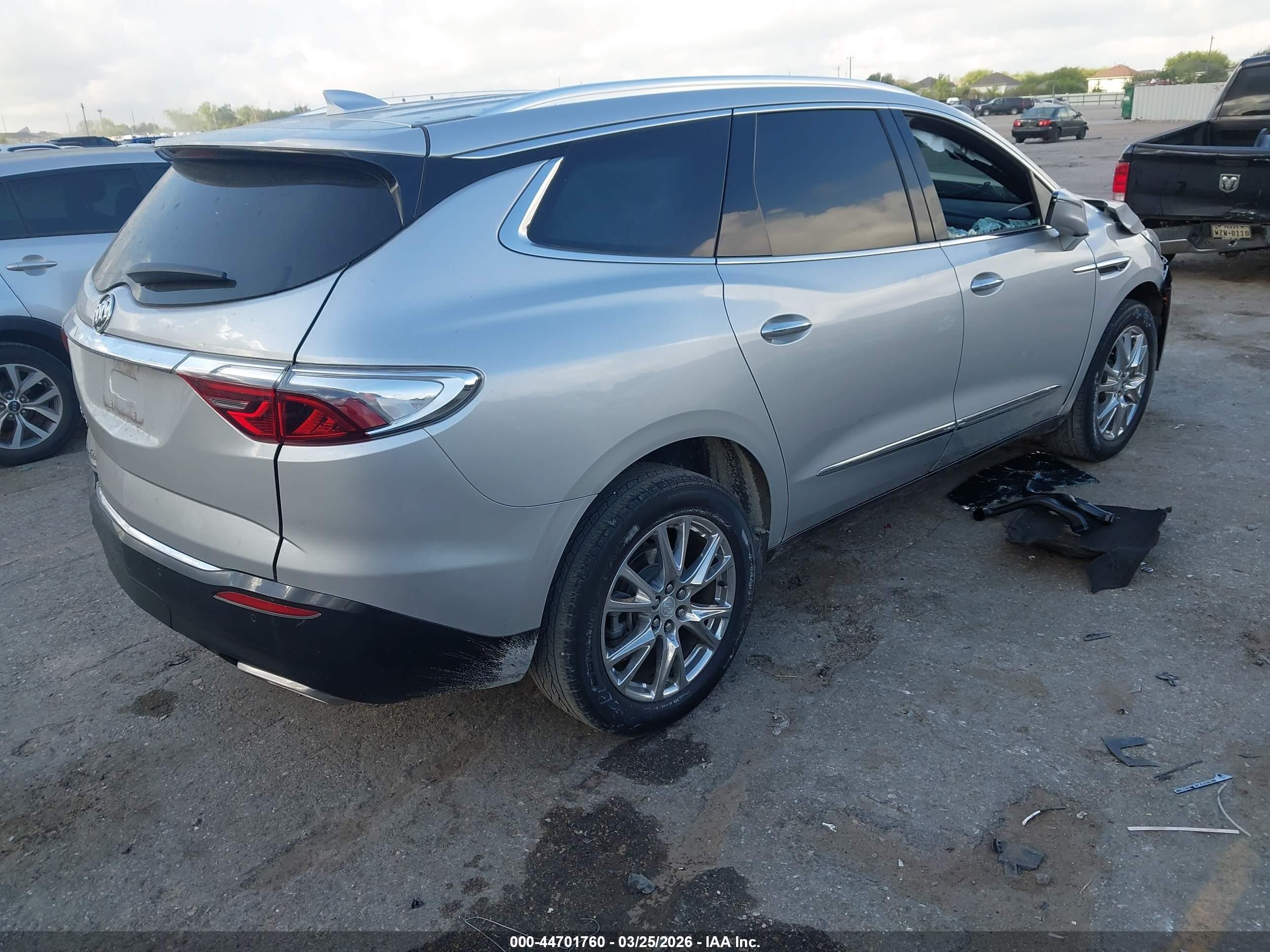 BUICK ENCLAVE image 4