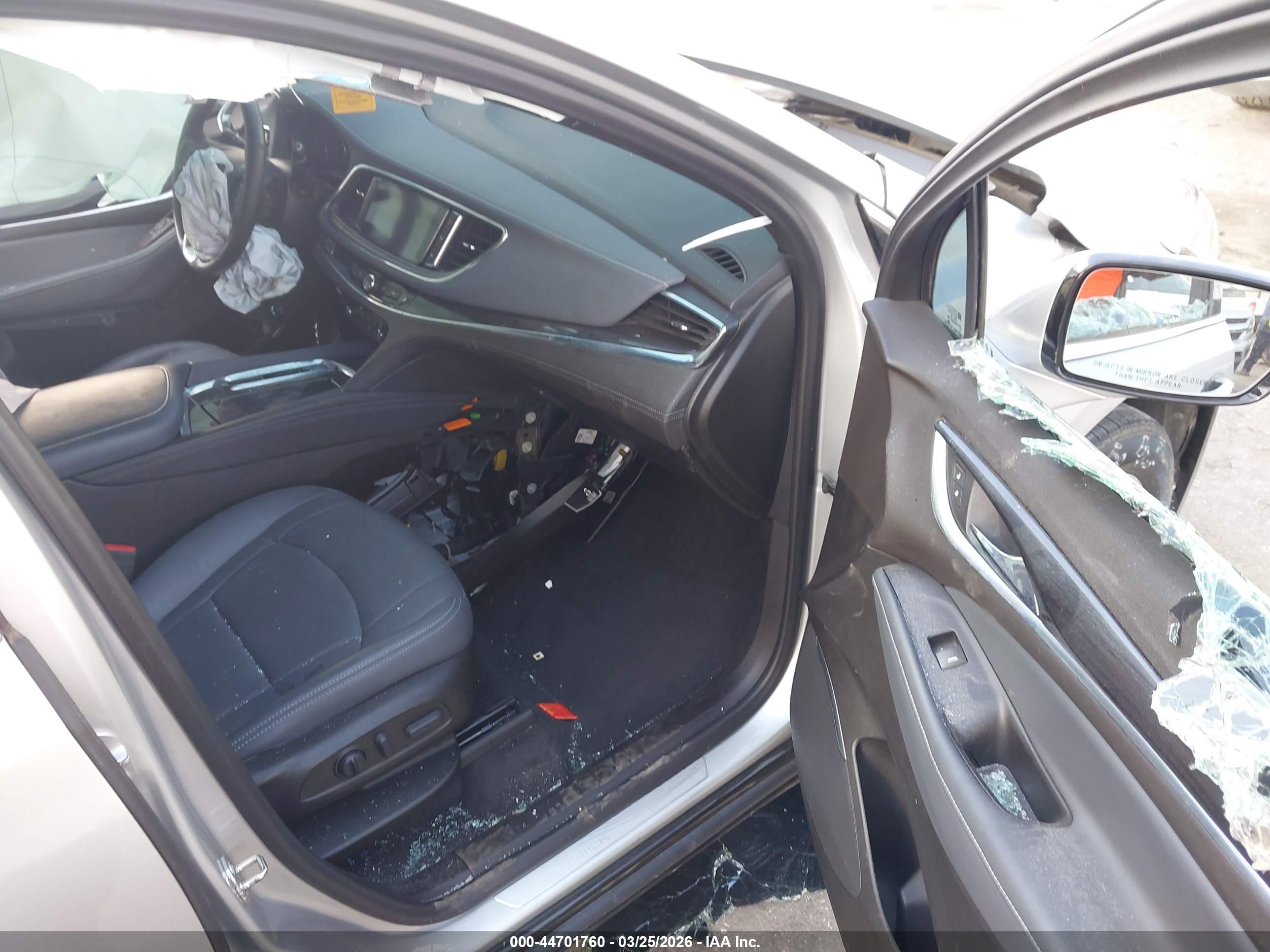 BUICK ENCLAVE image 5