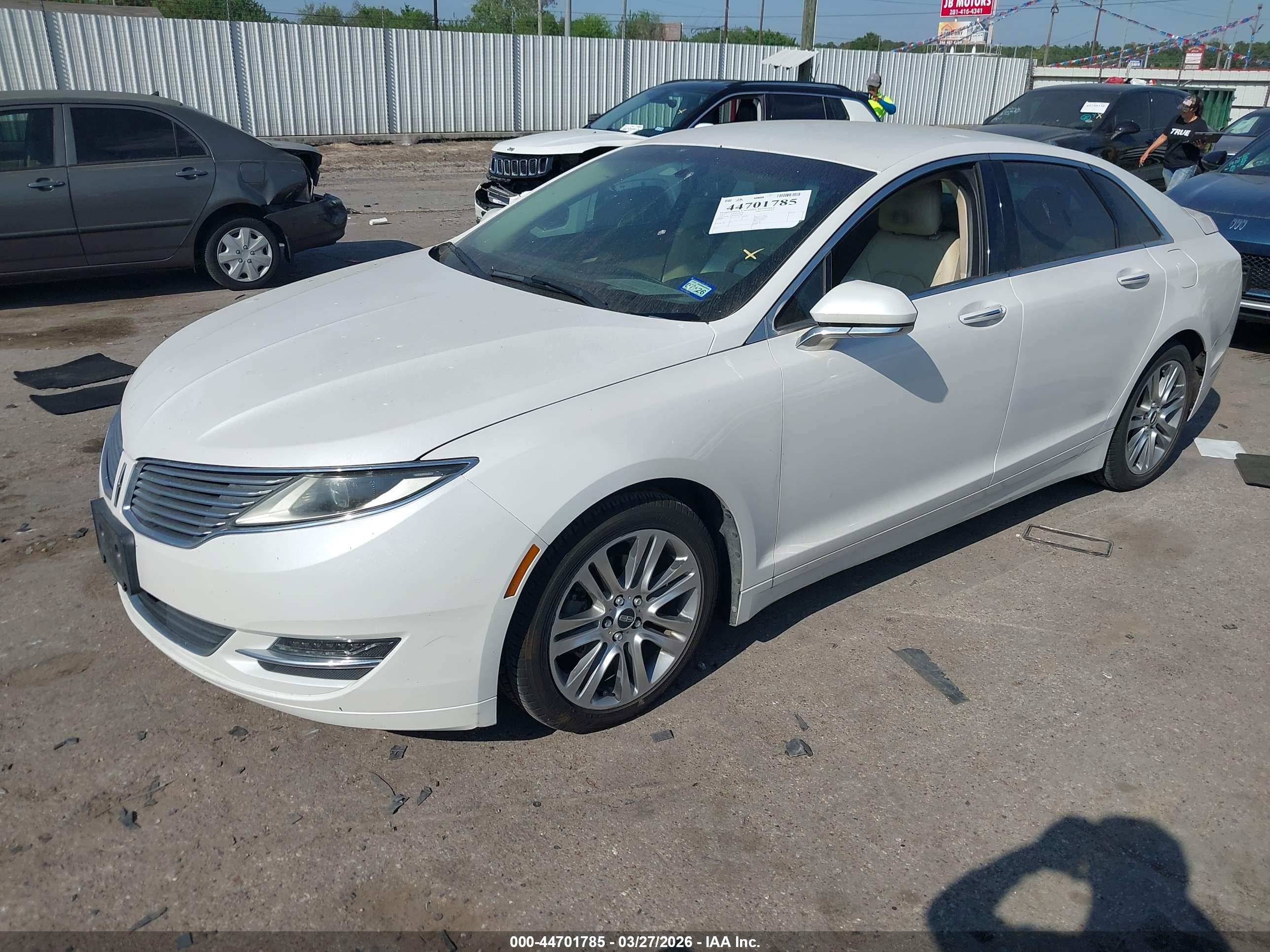 LINCOLN MKZ image 2