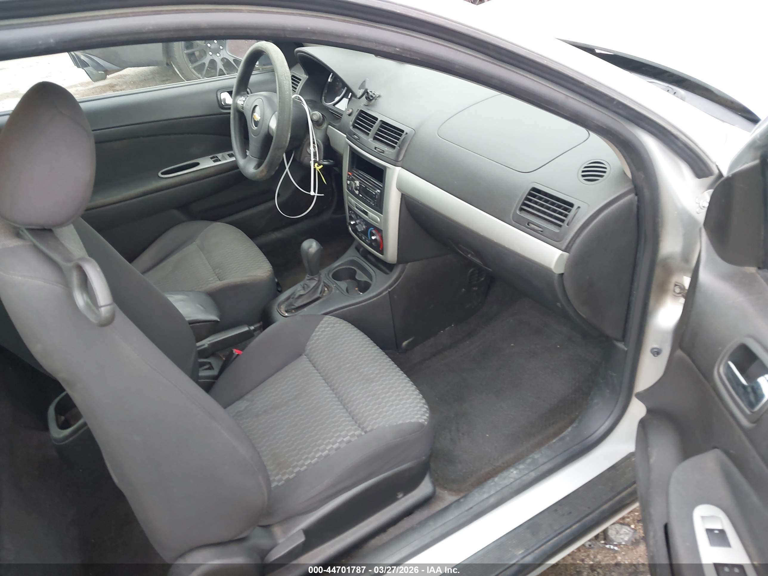 CHEVROLET COBALT image 5