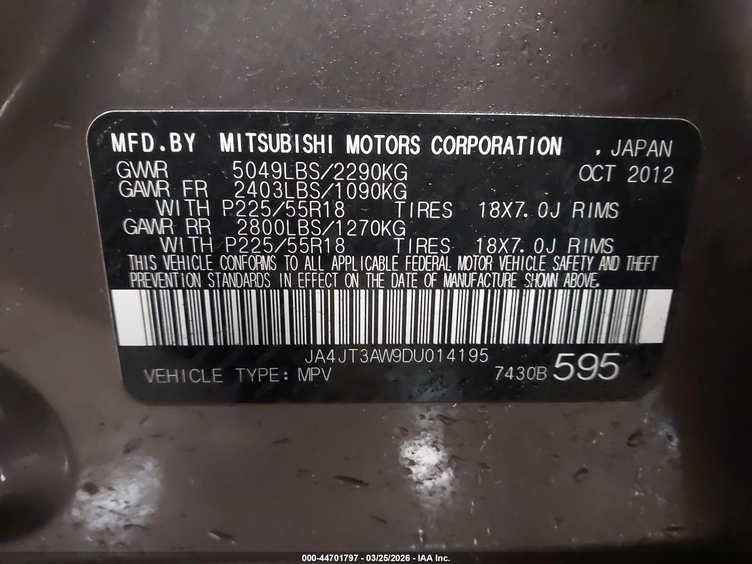 MITSUBISHI OUTLANDER image 9