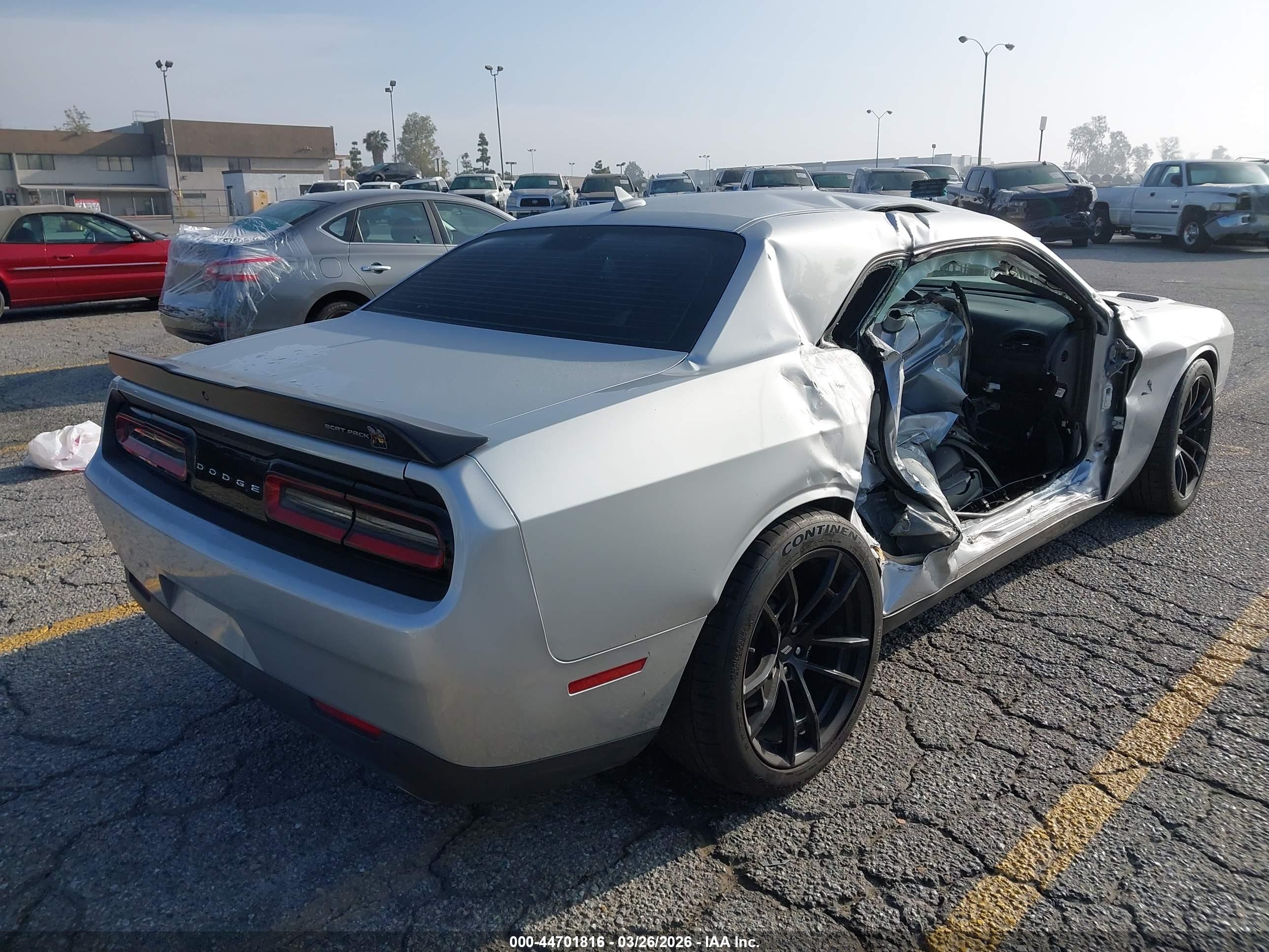 DODGE CHALLENGER image 4