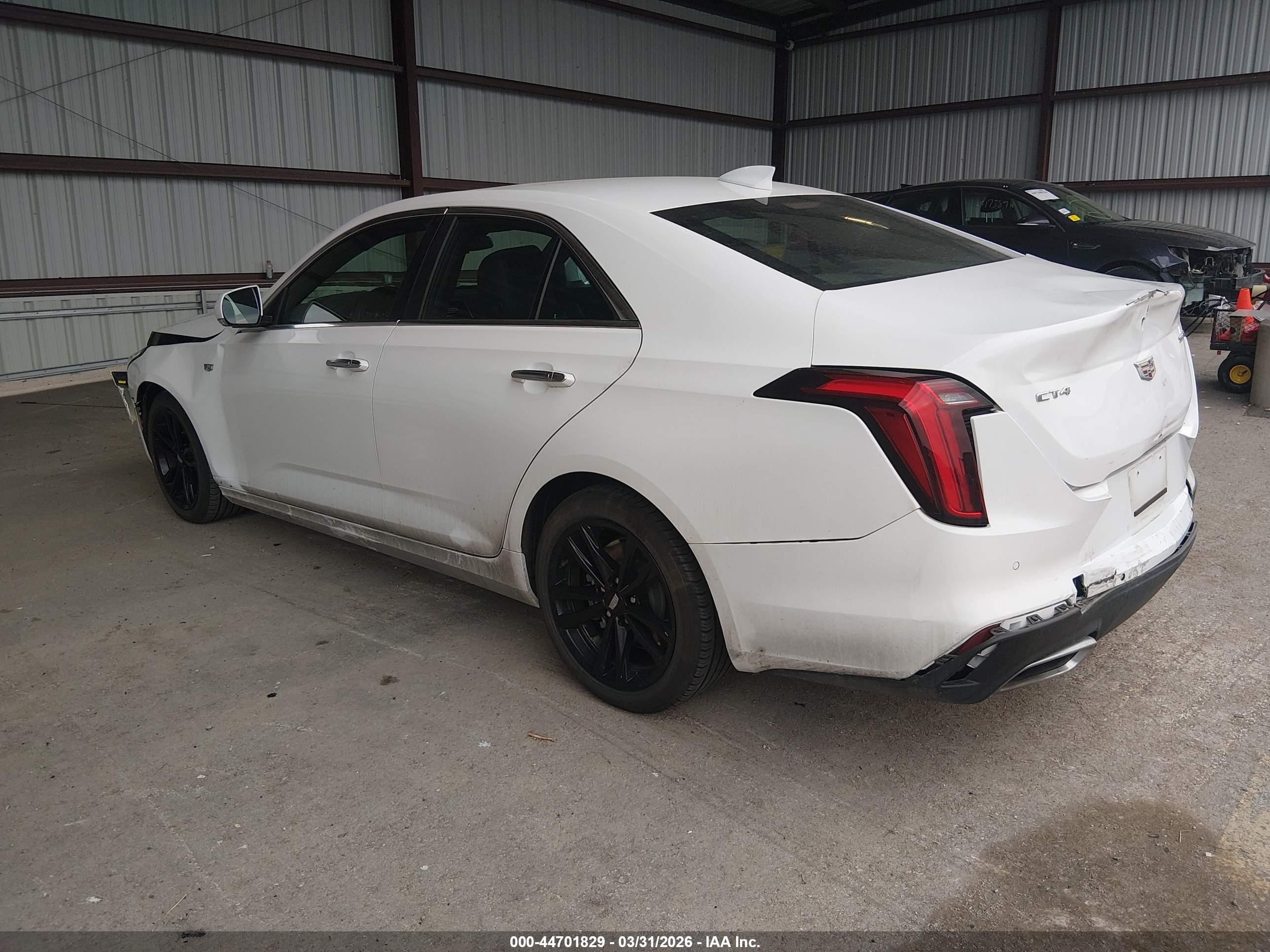 CADILLAC CT4 image 3
