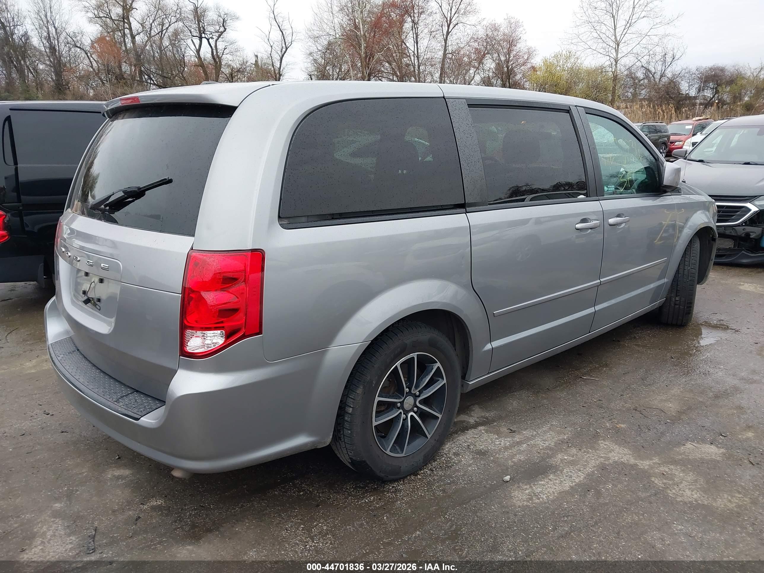 DODGE GRAND image 4