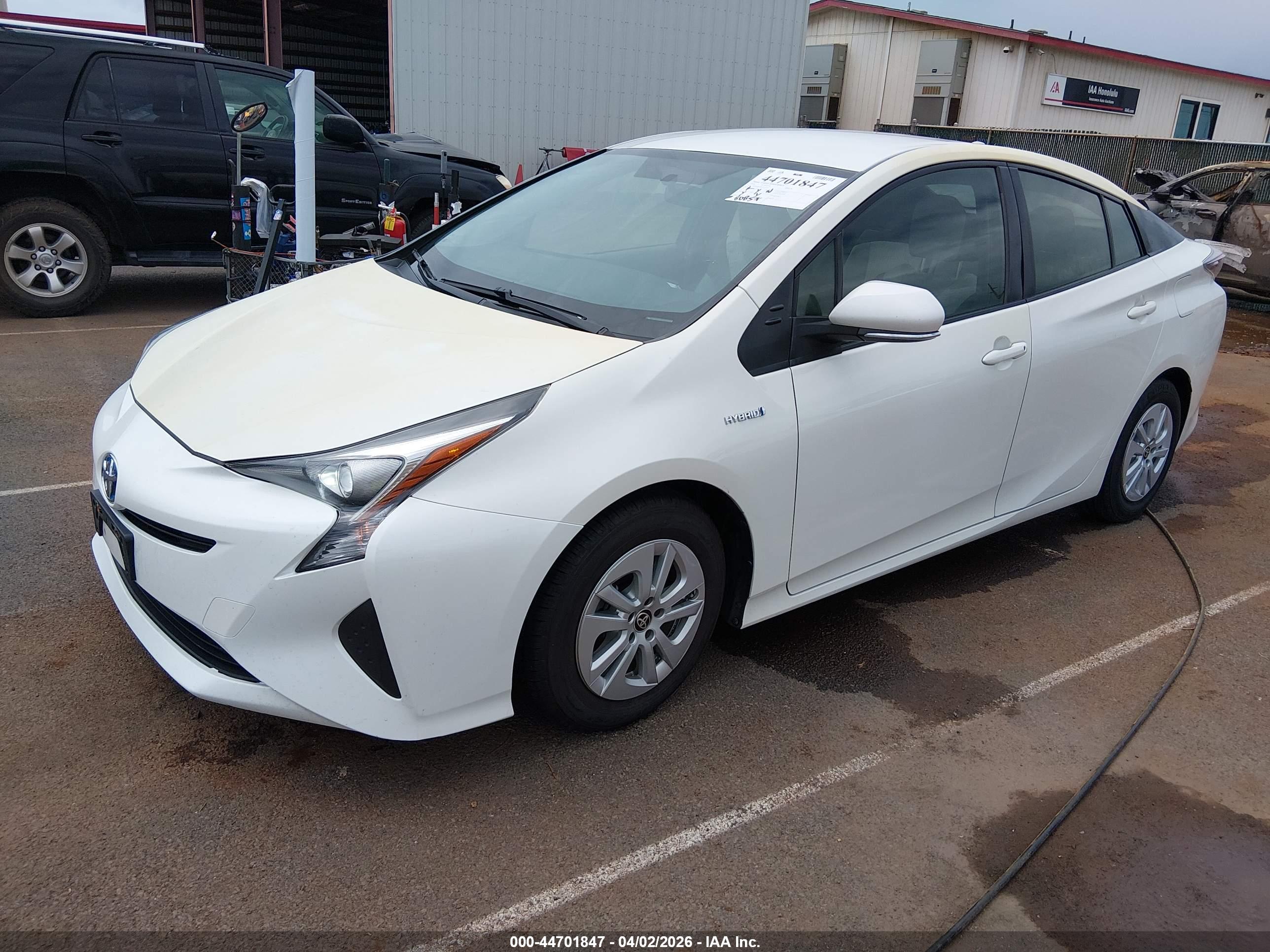 TOYOTA PRIUS image 2